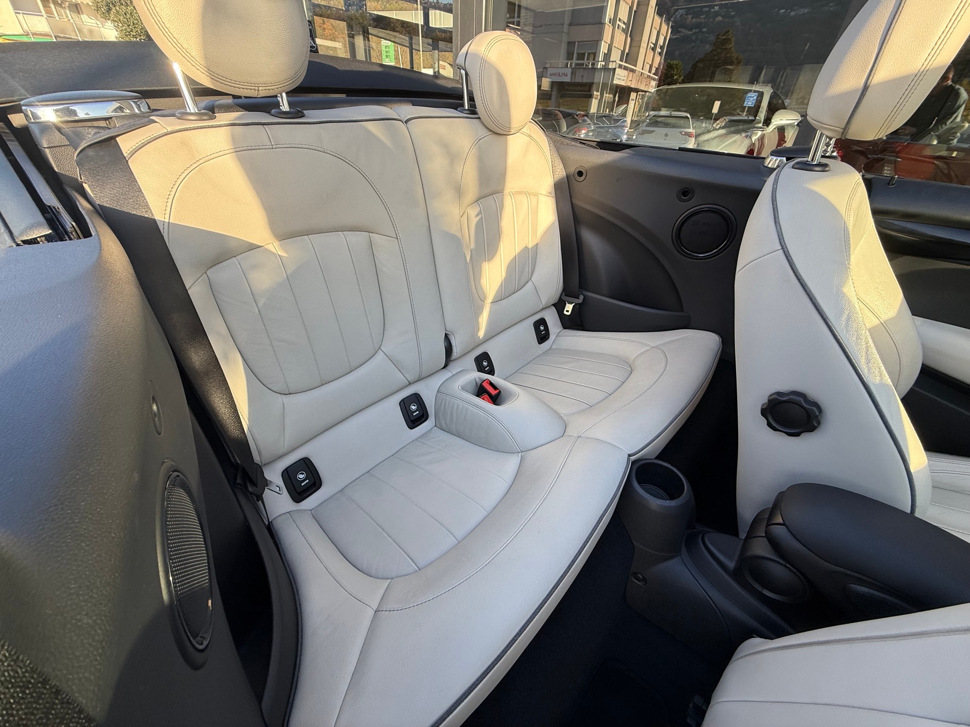 MINI Cooper S Cabriolet DKG-image-18