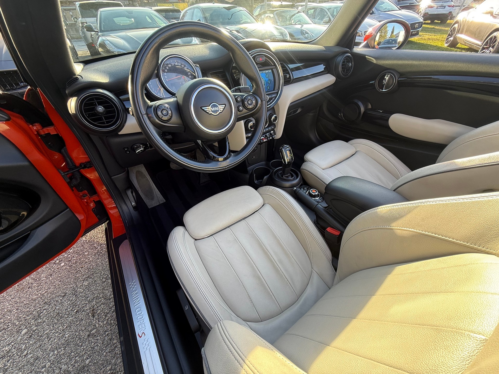 MINI Cooper S Cabriolet DKG-image-11