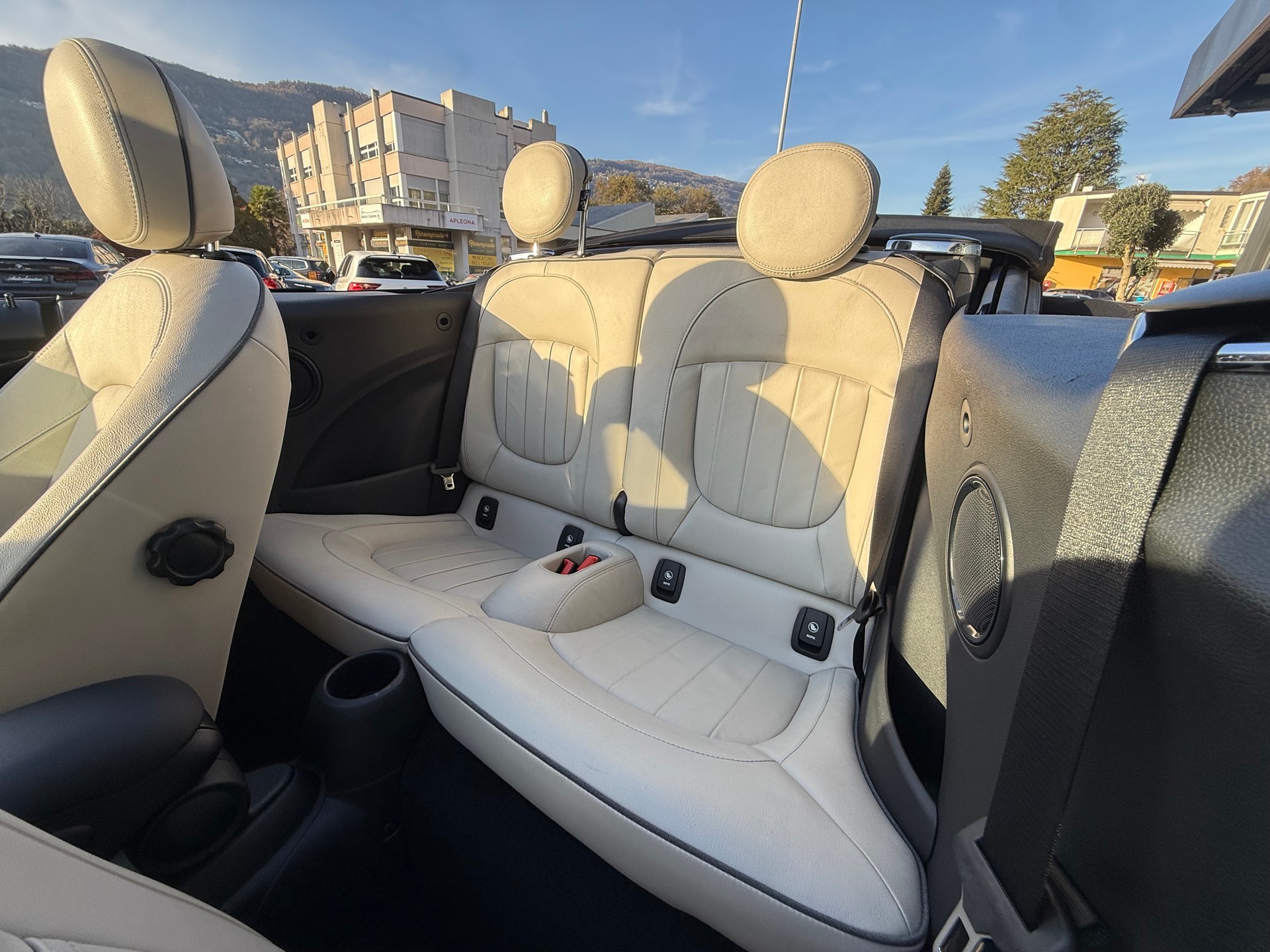 MINI Cooper S Cabriolet DKG-image-19
