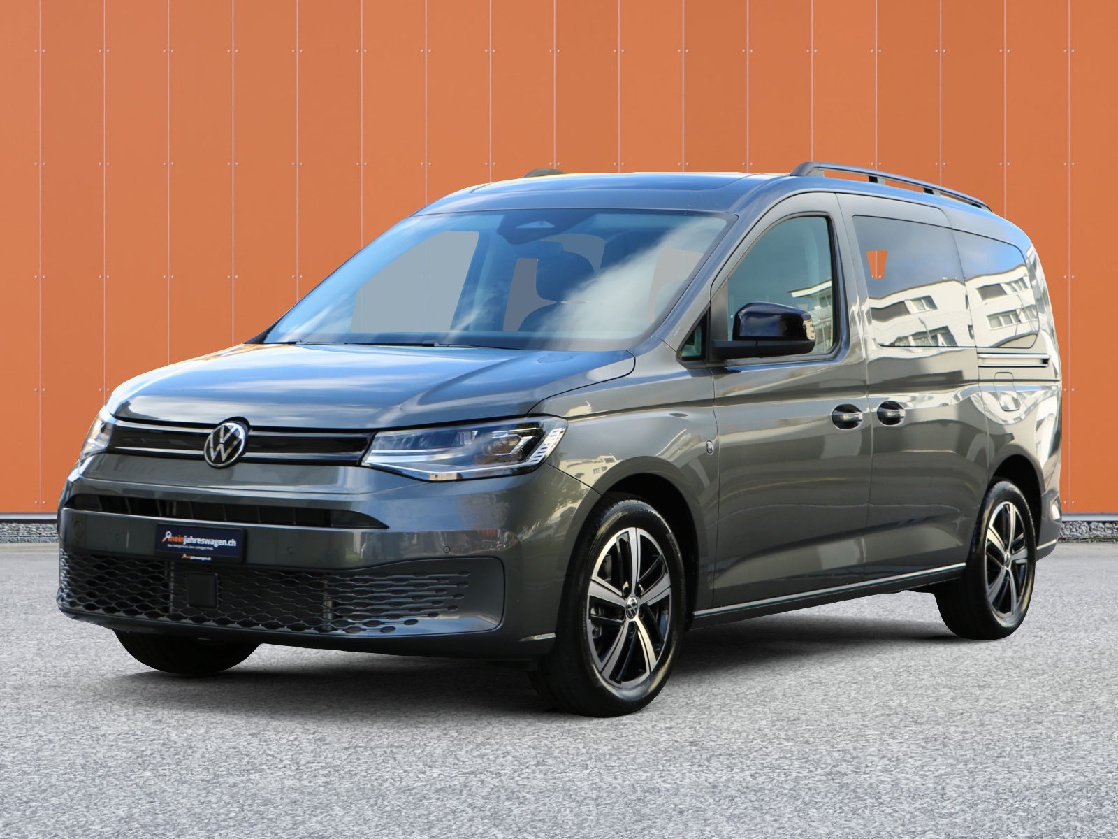 VW Caddy Maxi 2.0 TDI 4Motion-image-0