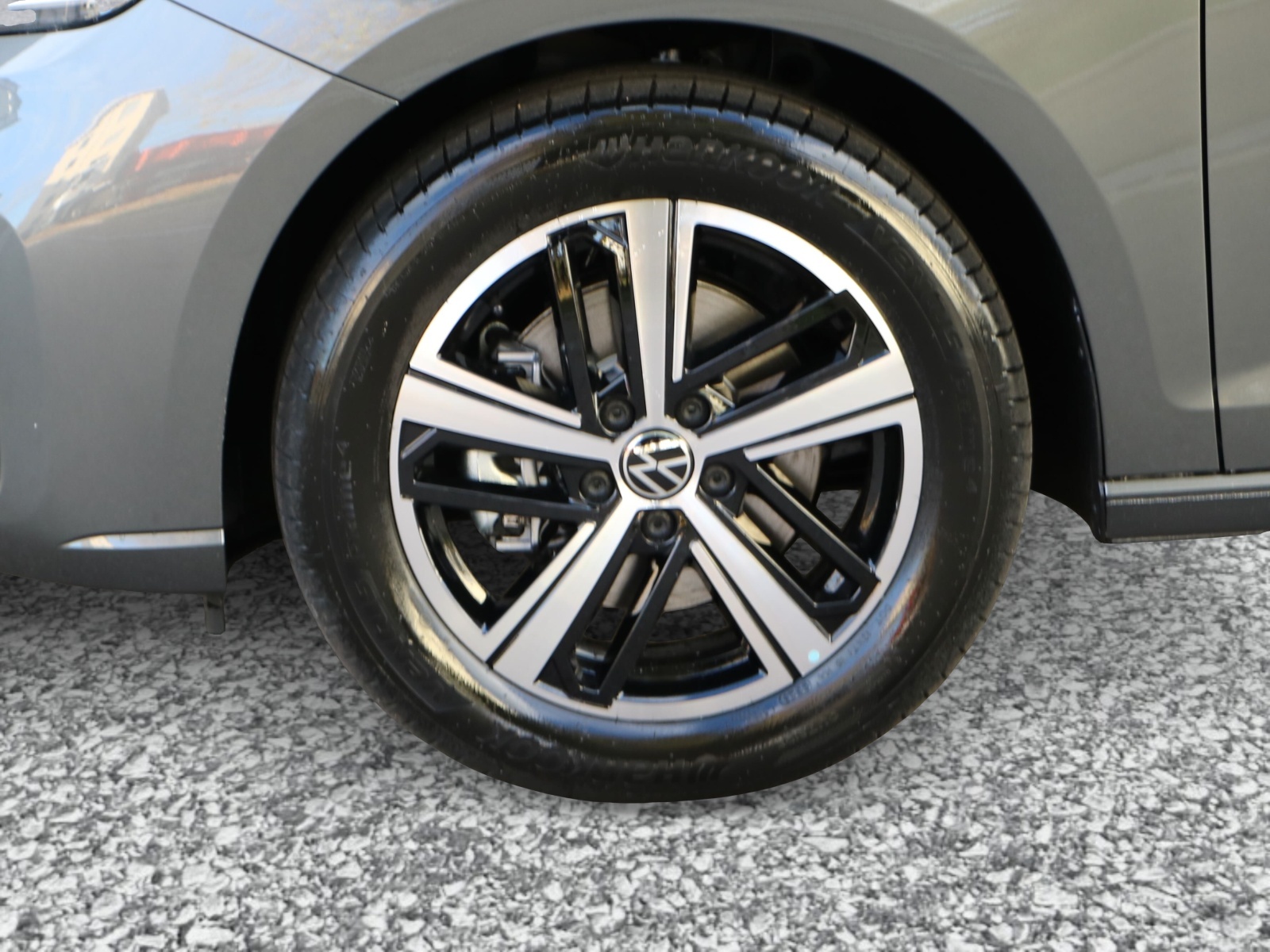 VW Caddy Maxi 2.0 TDI 4Motion-image-5