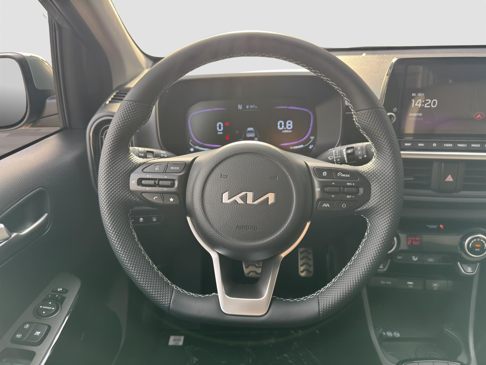 KIA Picanto 1.0 GDi GT Line-image-9