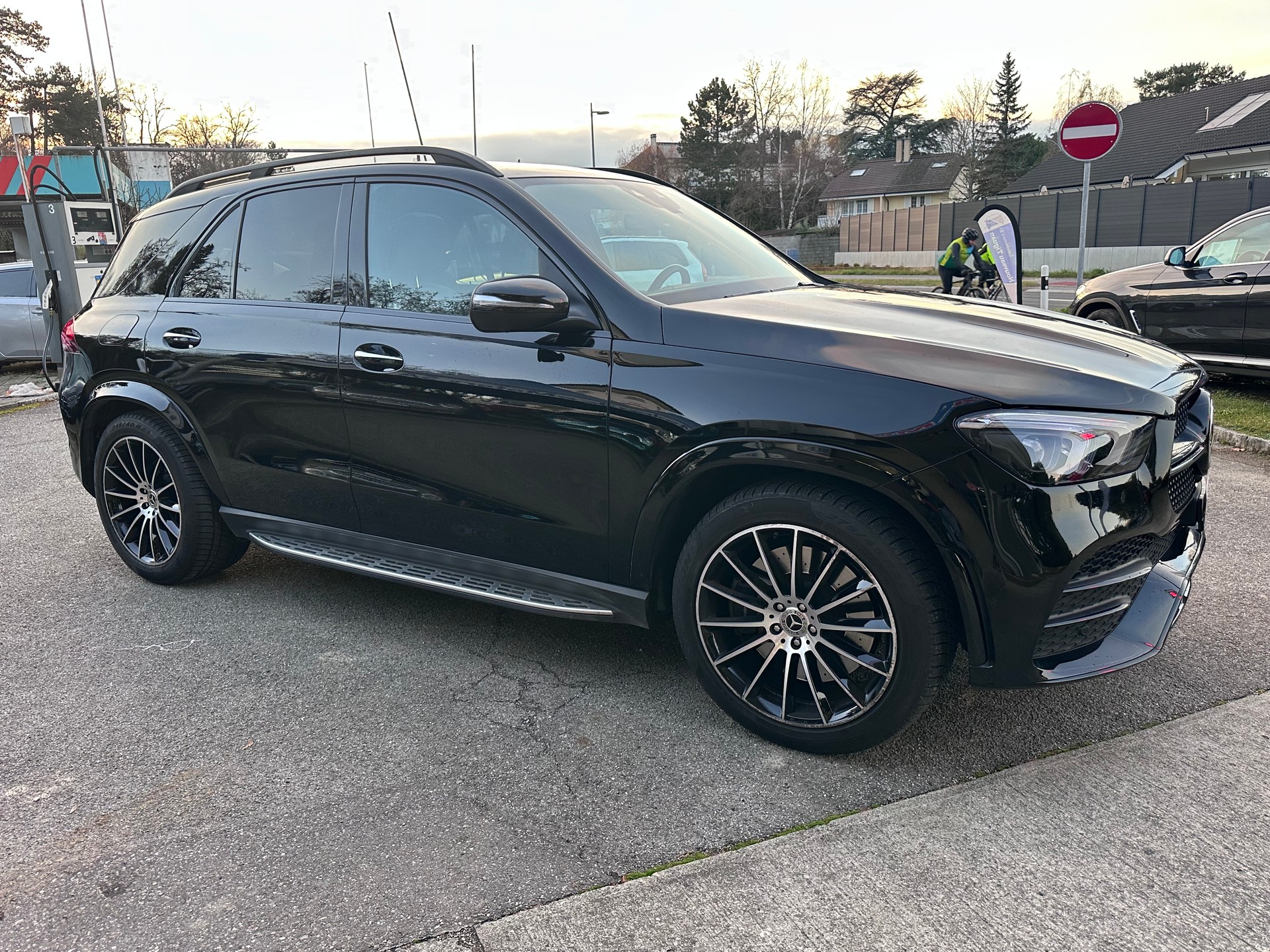 MERCEDES-BENZ GLE 450 4Matic AMG Line 9G-Tronic-image-1