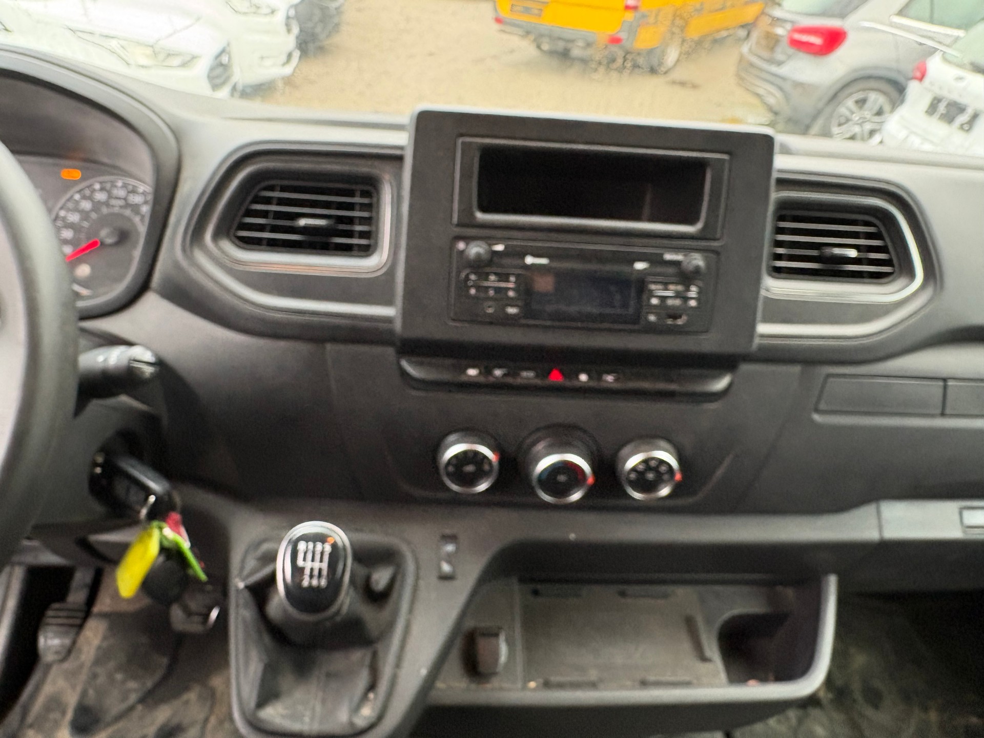 RENAULT Master T35 ENERGY 2.3dCi 150 L3H2-image-9