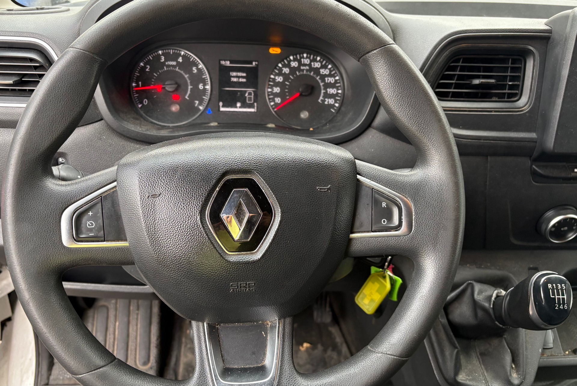 RENAULT Master T35 ENERGY 2.3dCi 150 L3H2-image-10