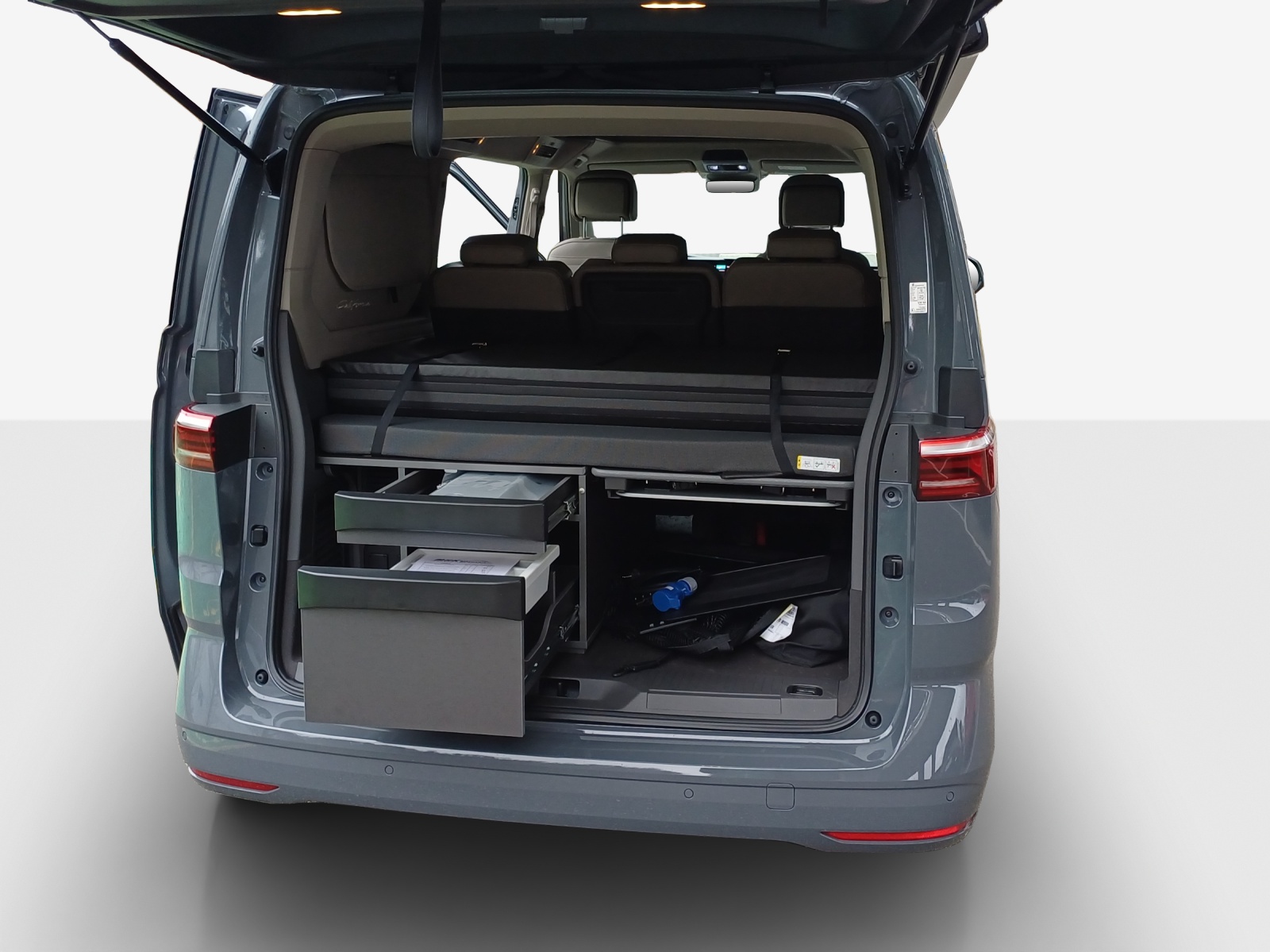 VW California 2.0 TDI Beach Tour-image-12