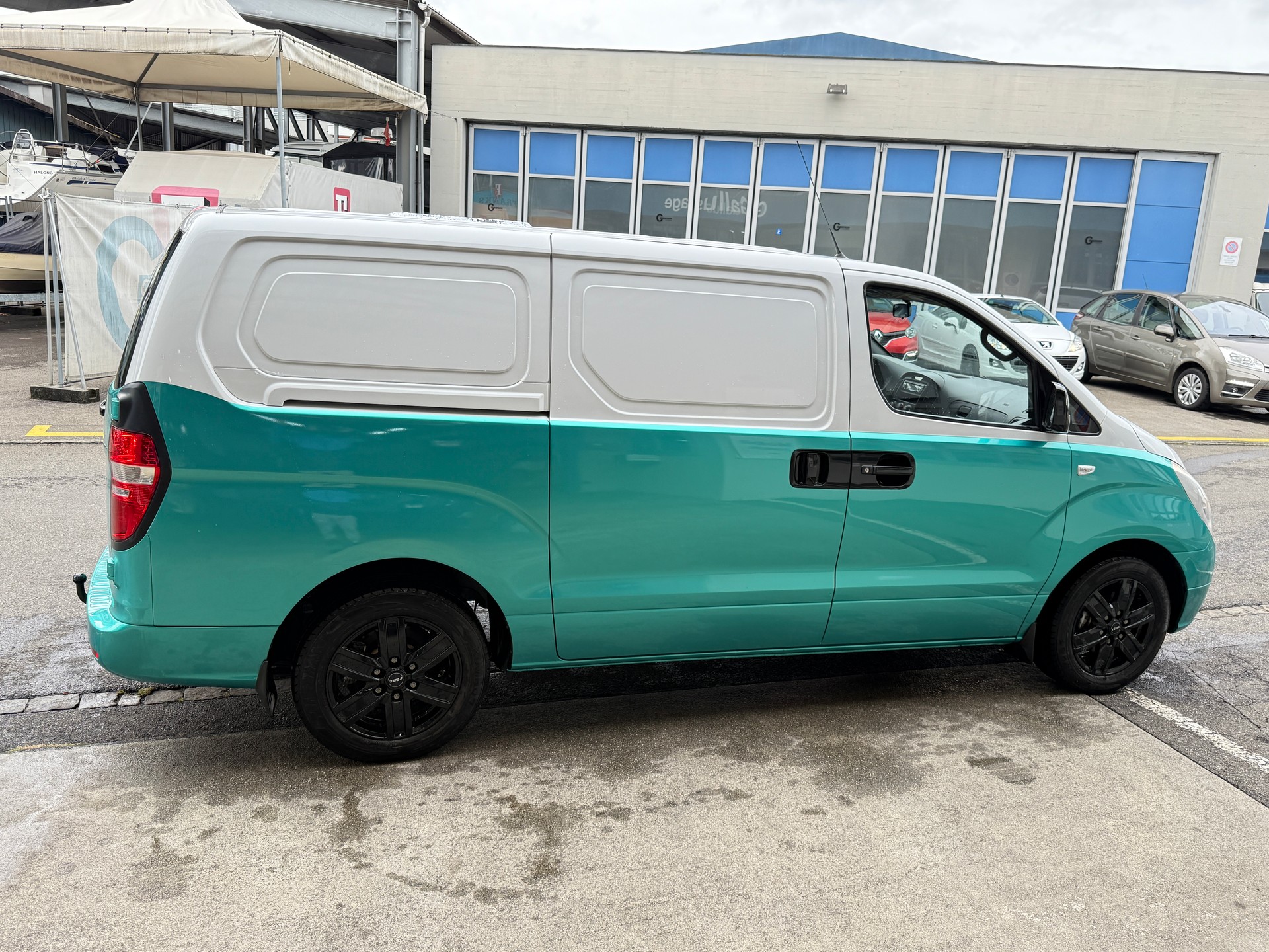 HYUNDAI H-1-image-4