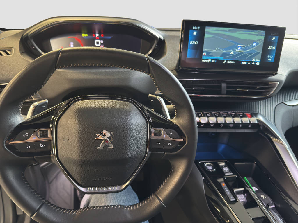 PEUGEOT 5008 1.5 BlueHDi Allure Pack-image-9
