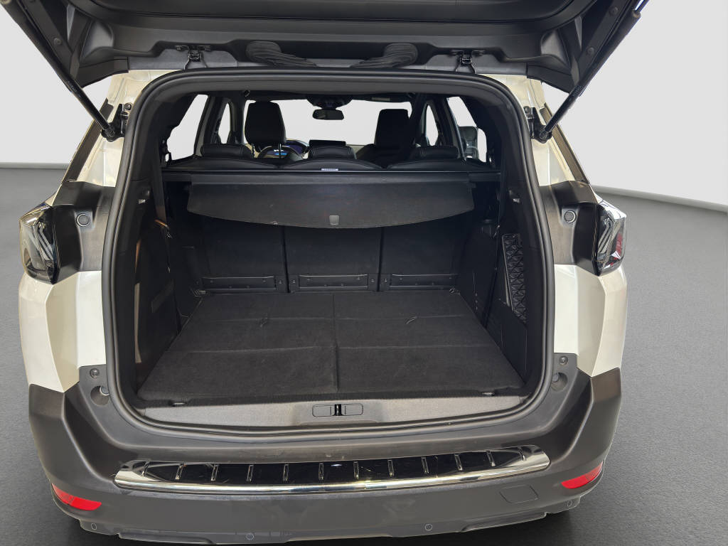 PEUGEOT 5008 1.5 BlueHDi Allure Pack-image-11