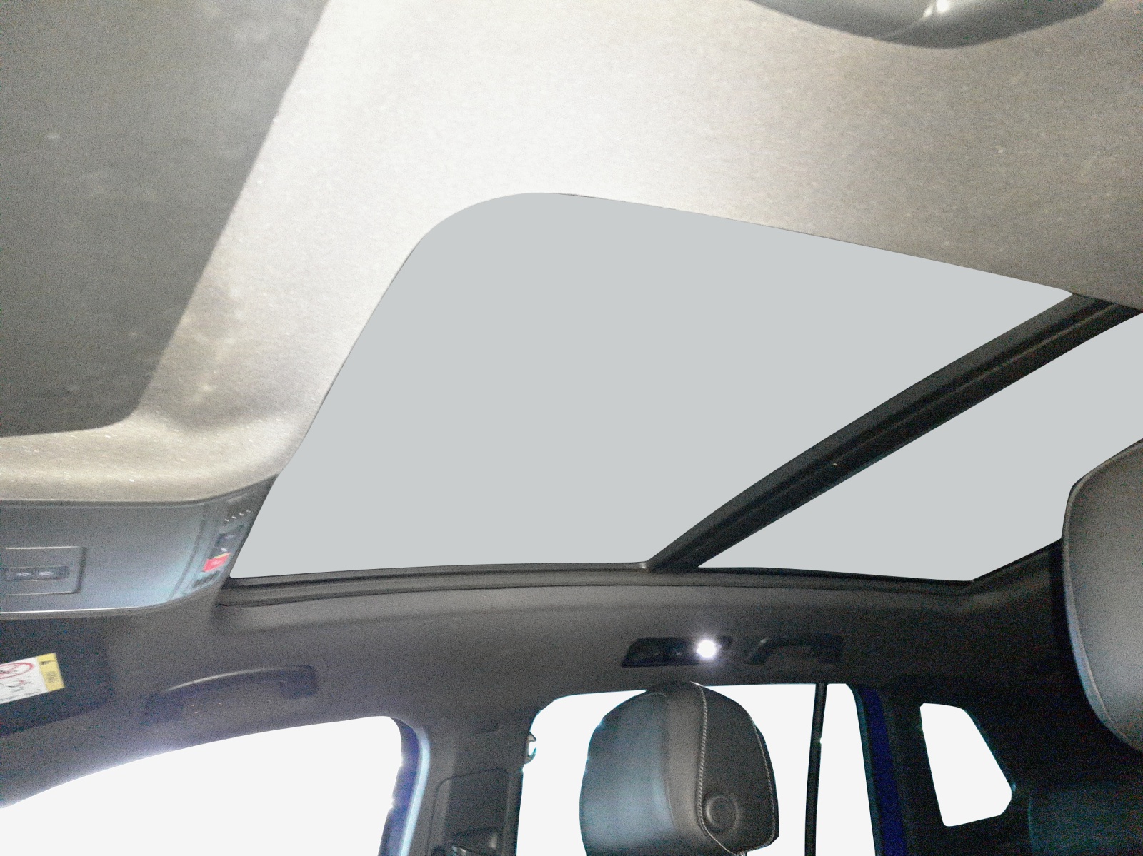 VW Tiguan 2.0TSI R-Line 4Motion DSG-image-14