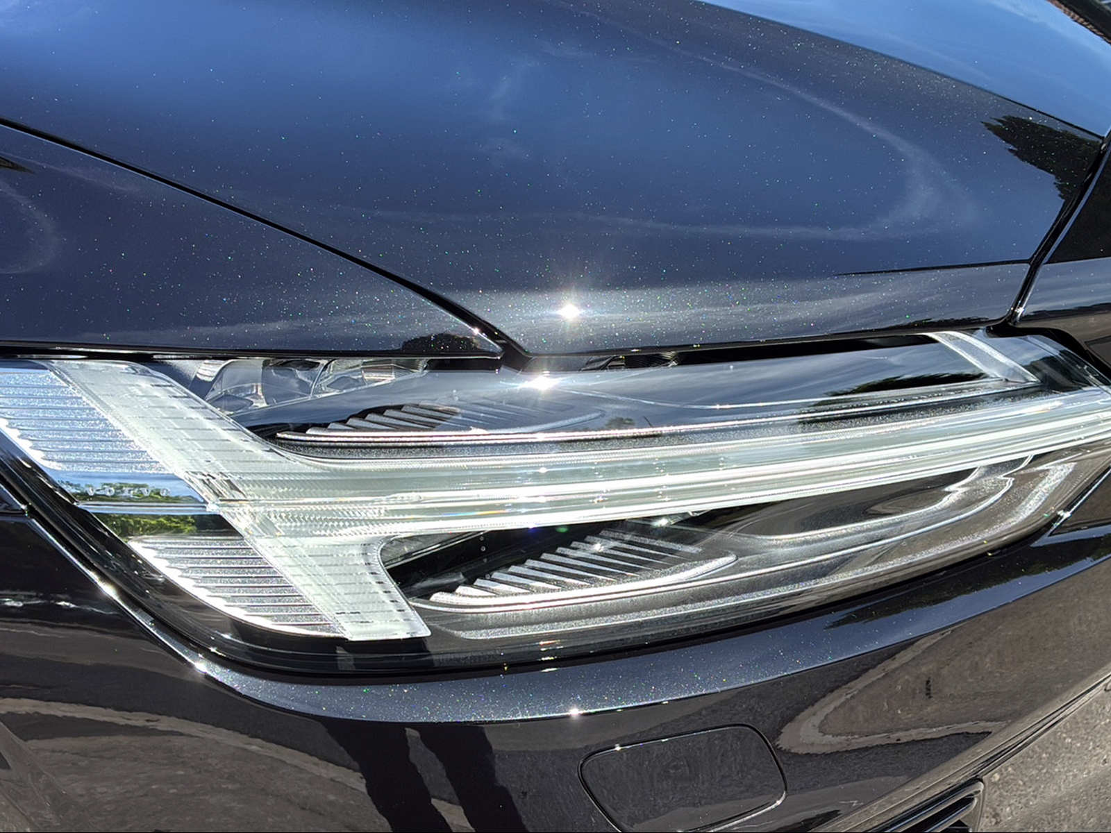 VOLVO V60 2.0 T6 TE Plus Dark eAWD-image-15