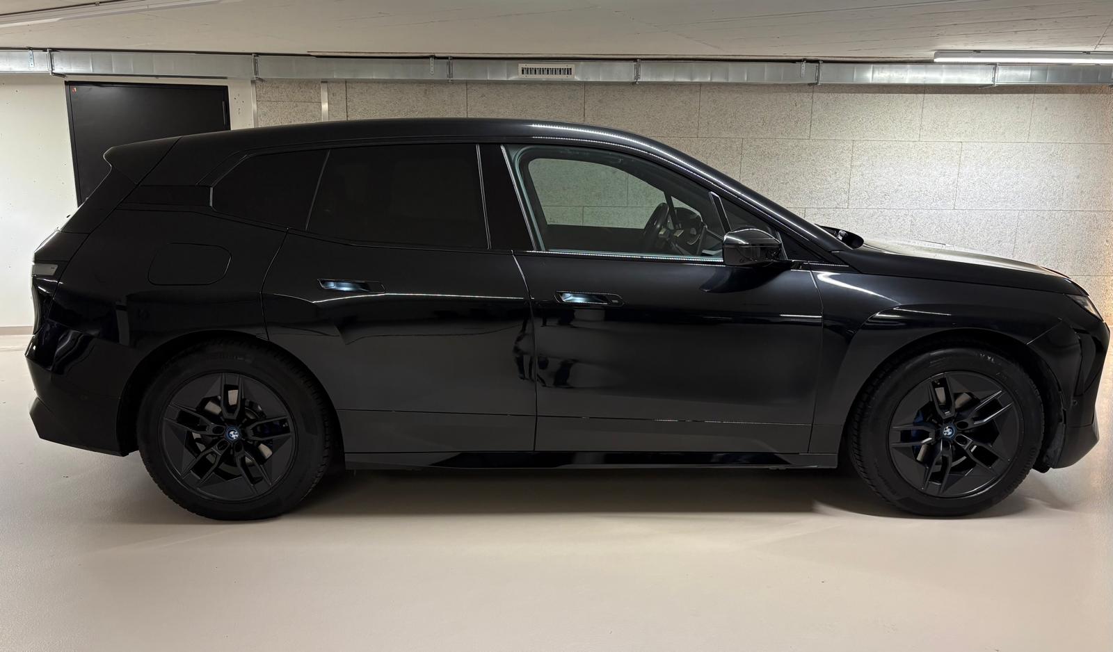 BMW xDrive40-image-6