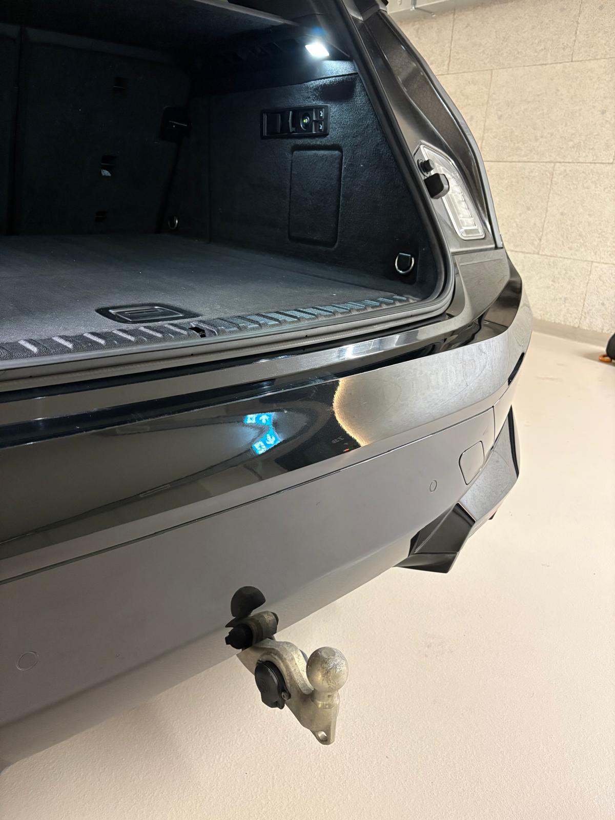 BMW xDrive40-image-13