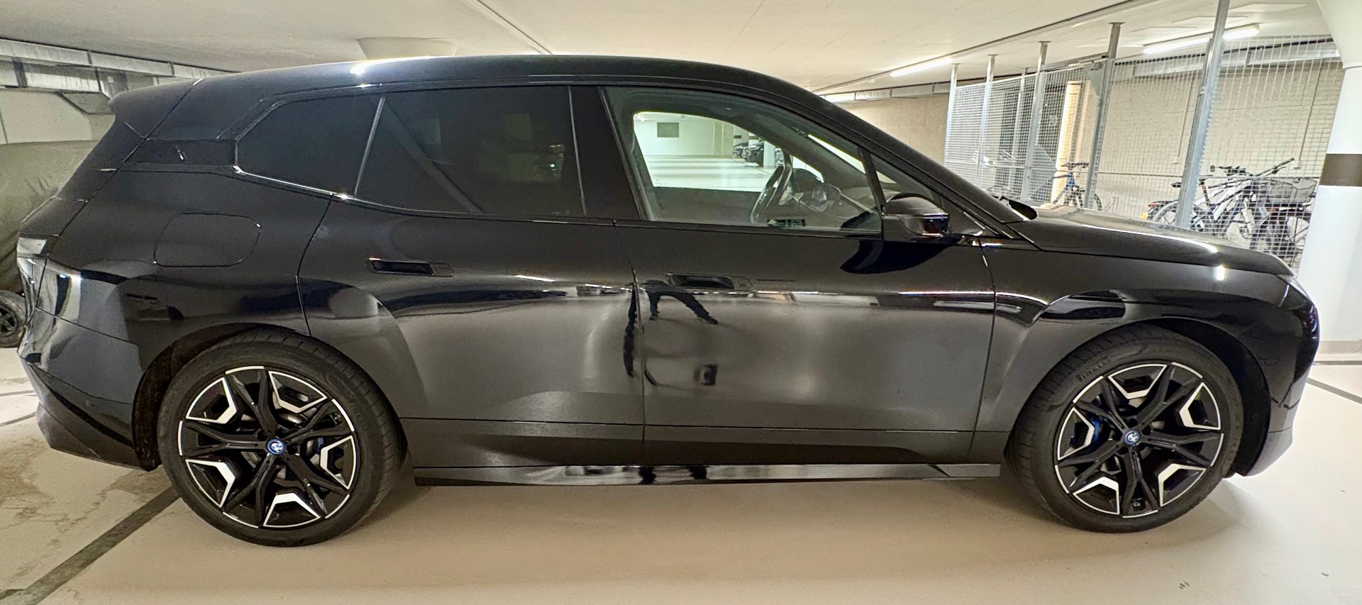 BMW xDrive40-image-0