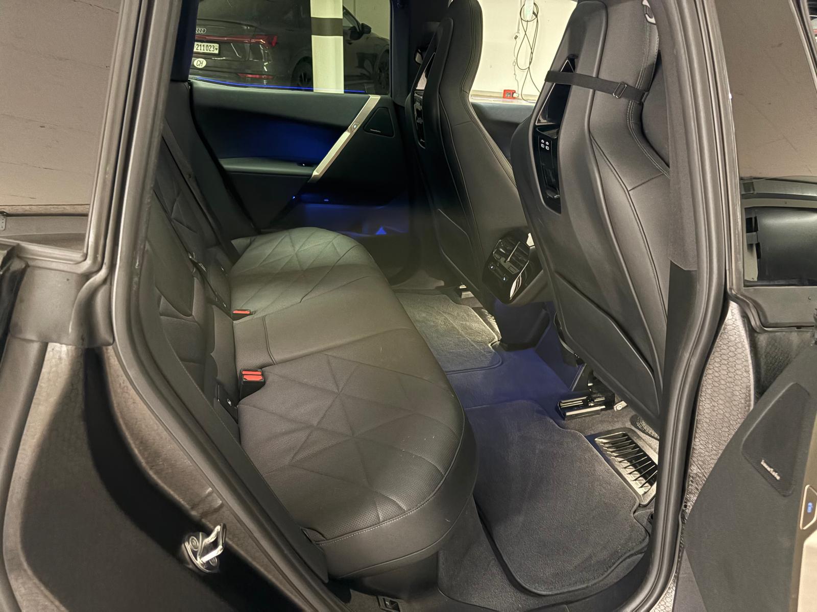 BMW xDrive40-image-11