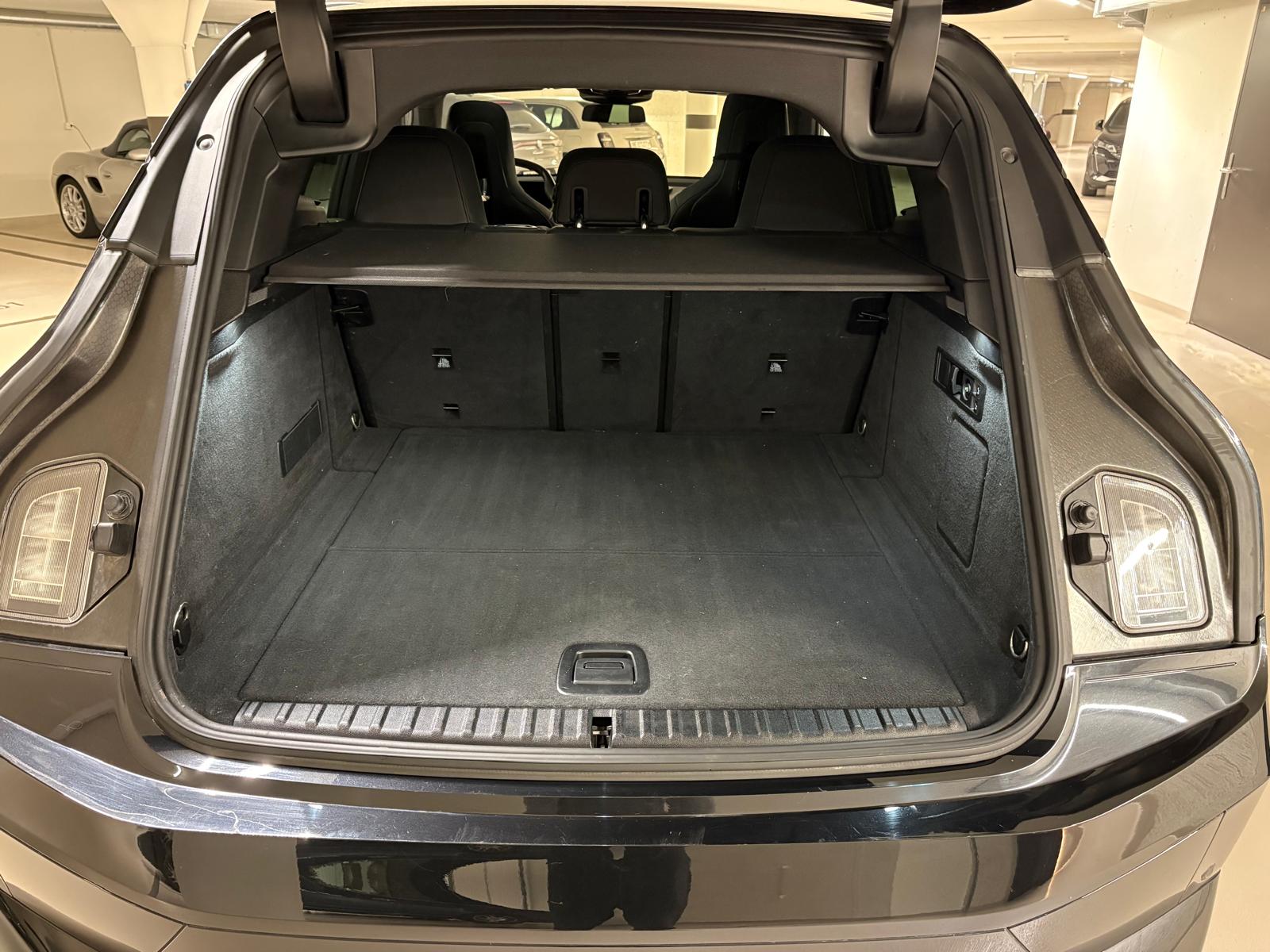 BMW xDrive40-image-17