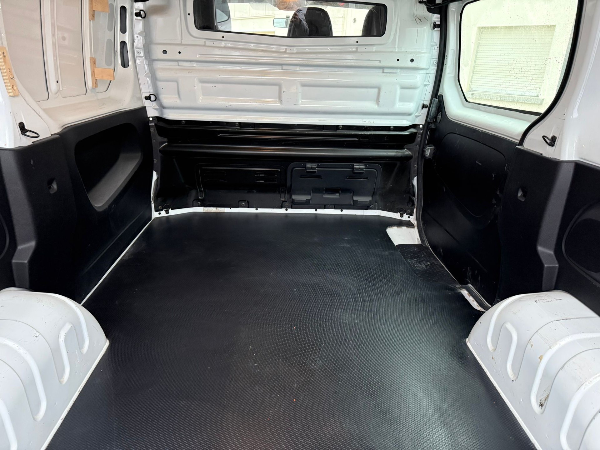 OPEL Vivaro 1.6 CDTI 2.7t L1H1-image-8