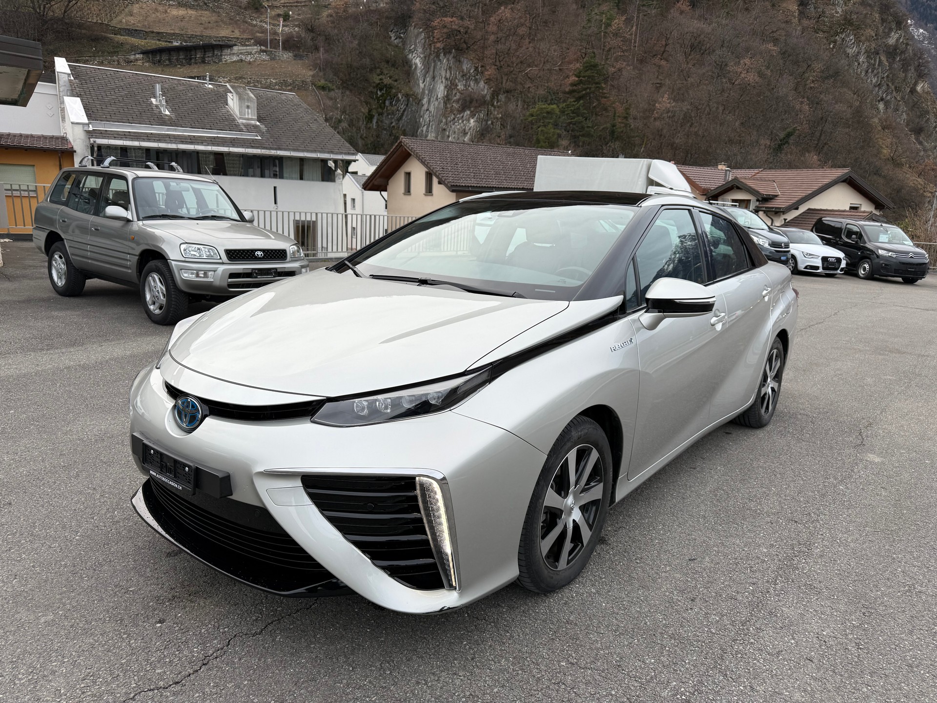 TOYOTA Mirai Fuel cell Premium-image-2