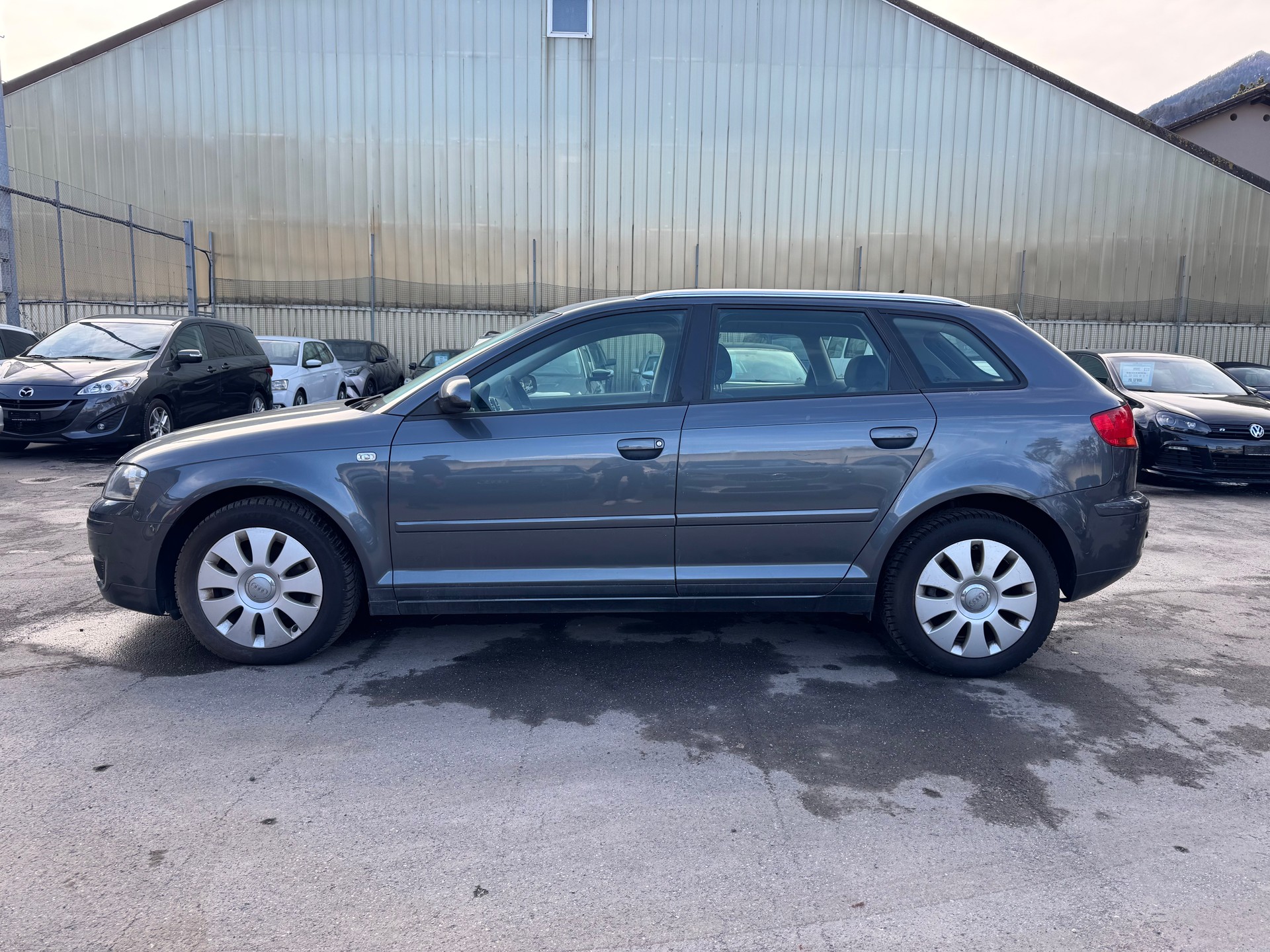 AUDI A3 Sportback 1.8 Turbo FSI Attraction-image-6