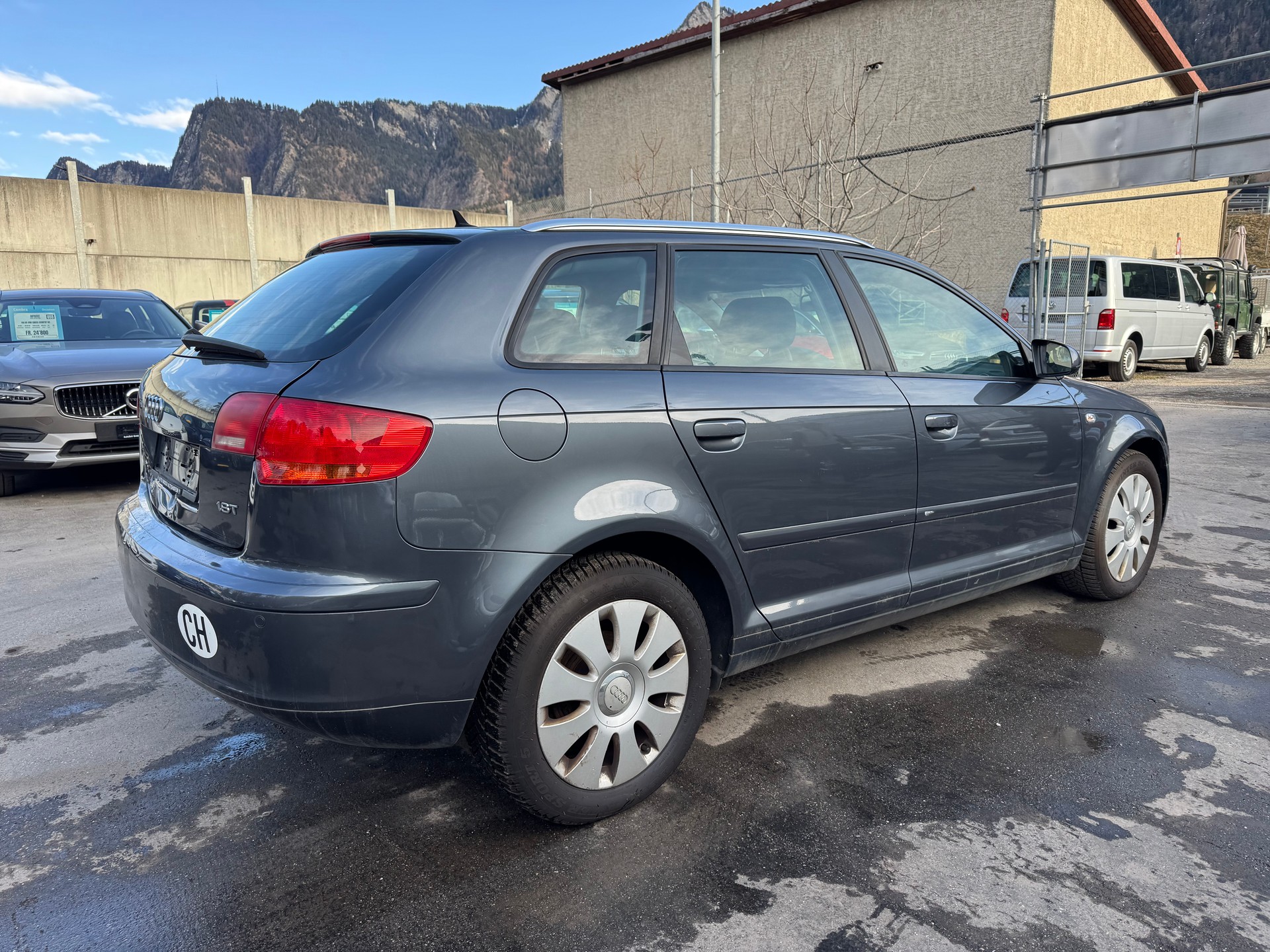 AUDI A3 Sportback 1.8 Turbo FSI Attraction-image-3