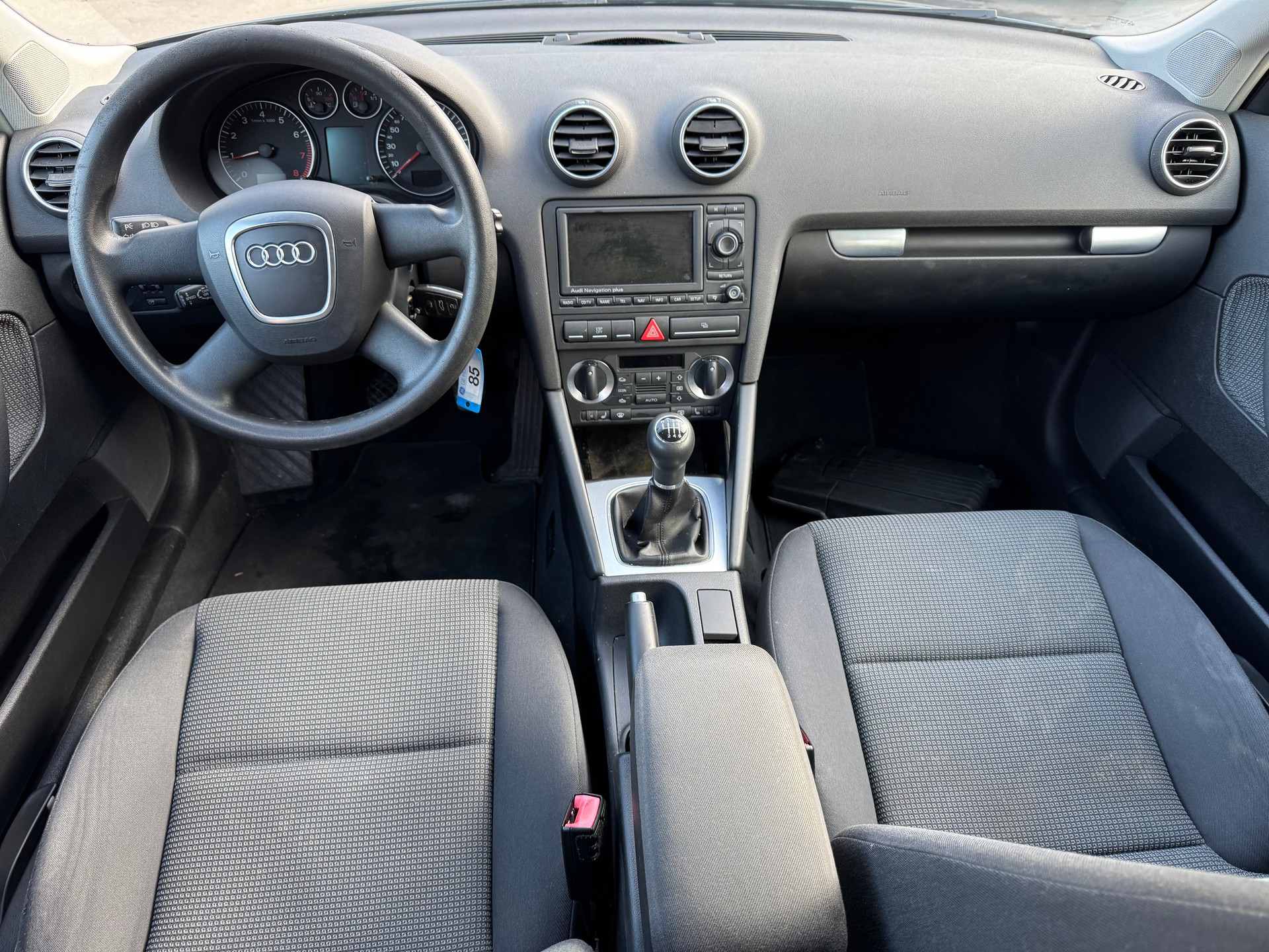 AUDI A3 Sportback 1.8 Turbo FSI Attraction-image-11