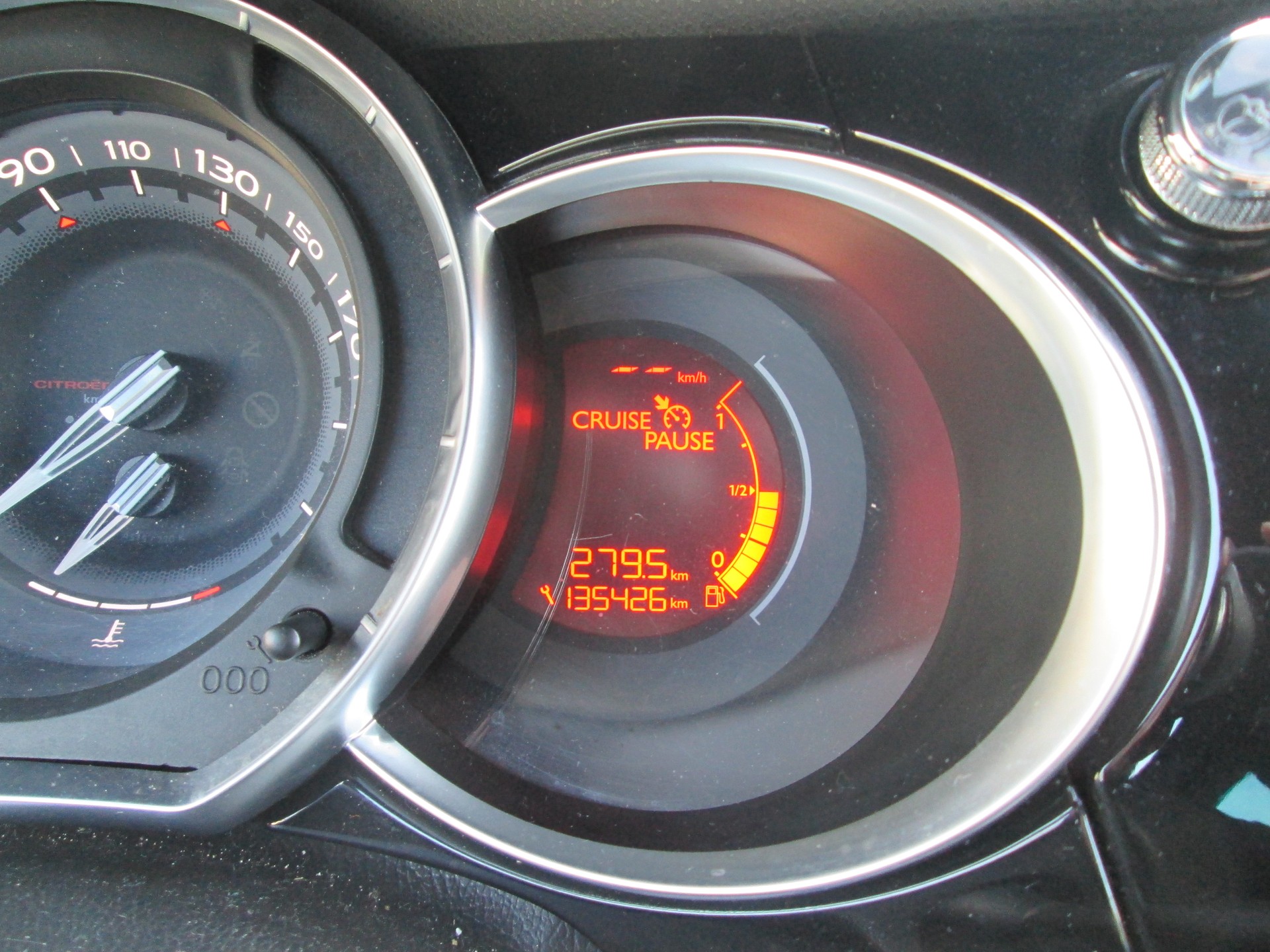 DS AUTOMOBILES DS3 1.6 VTi SO Chic-image-13