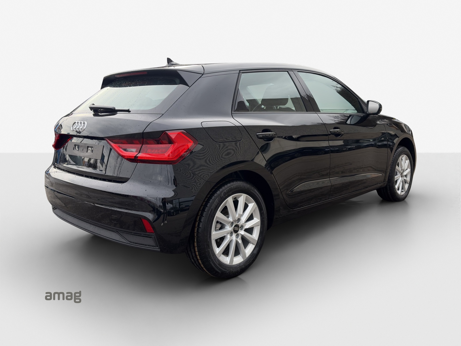 AUDI A1 Sportback 30 TFSI Attraction S-tronic-image-4