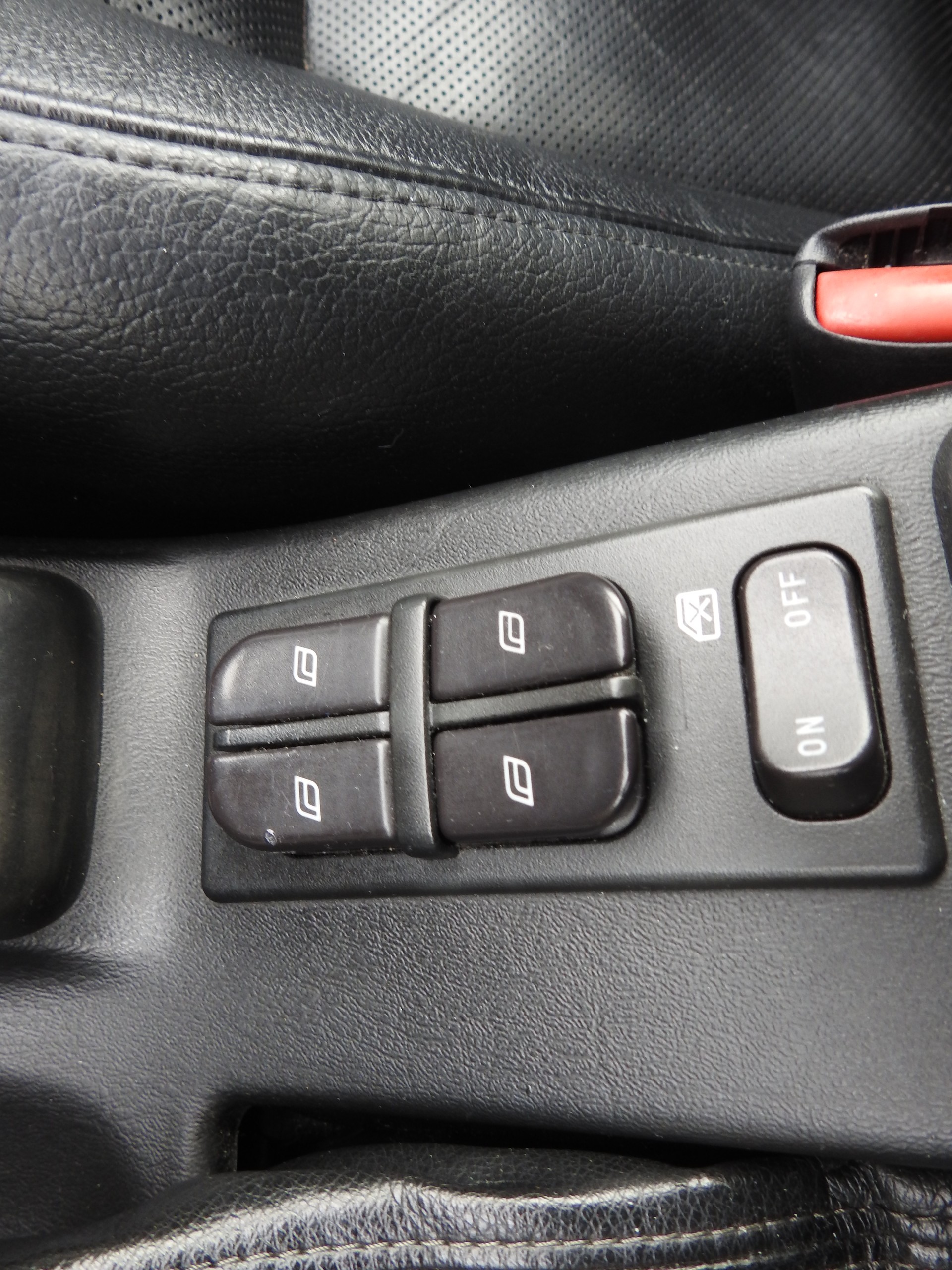 SAAB 9-5 2.3T Aero-image-19