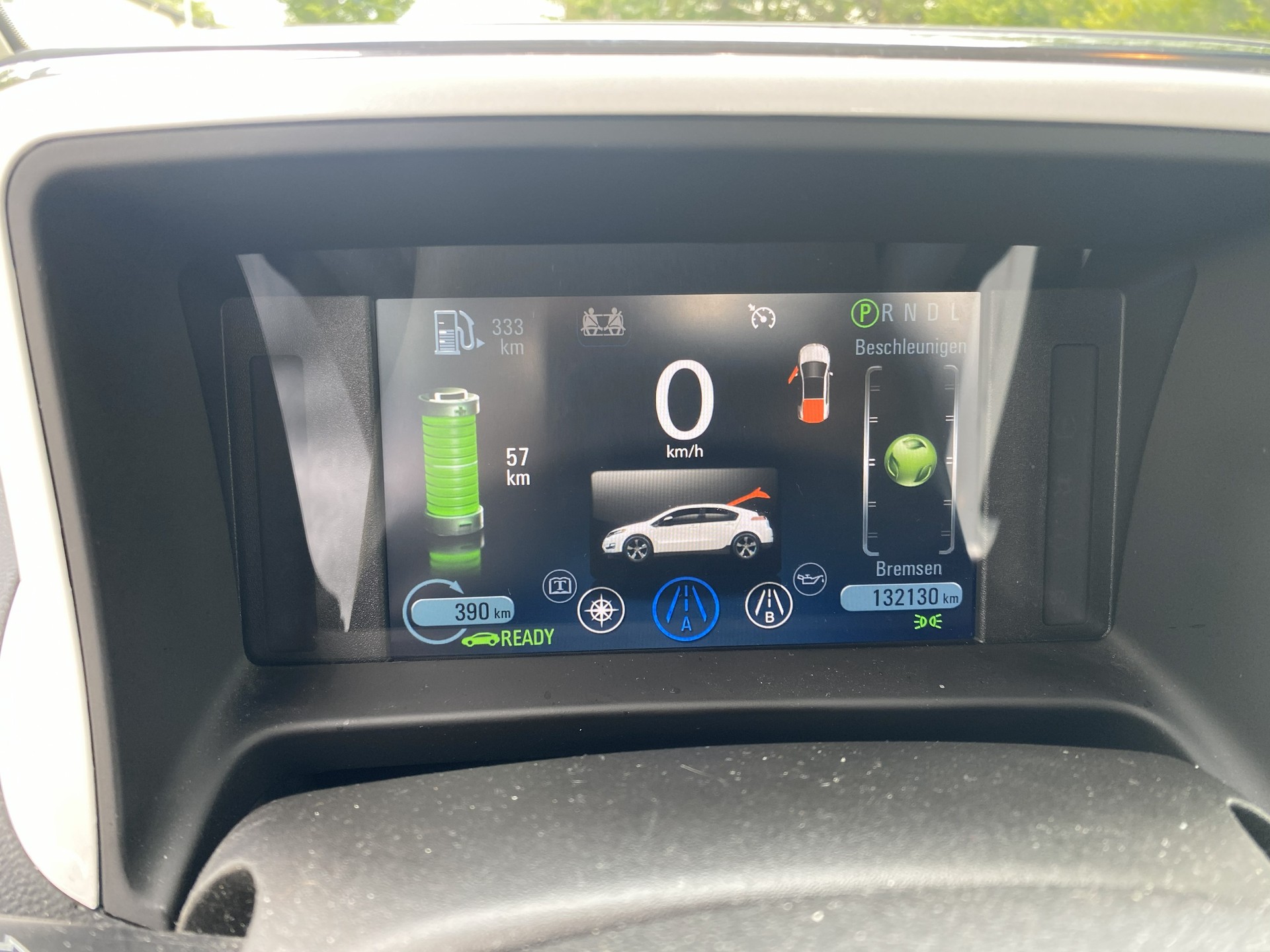 CHEVROLET VOLT-image-7