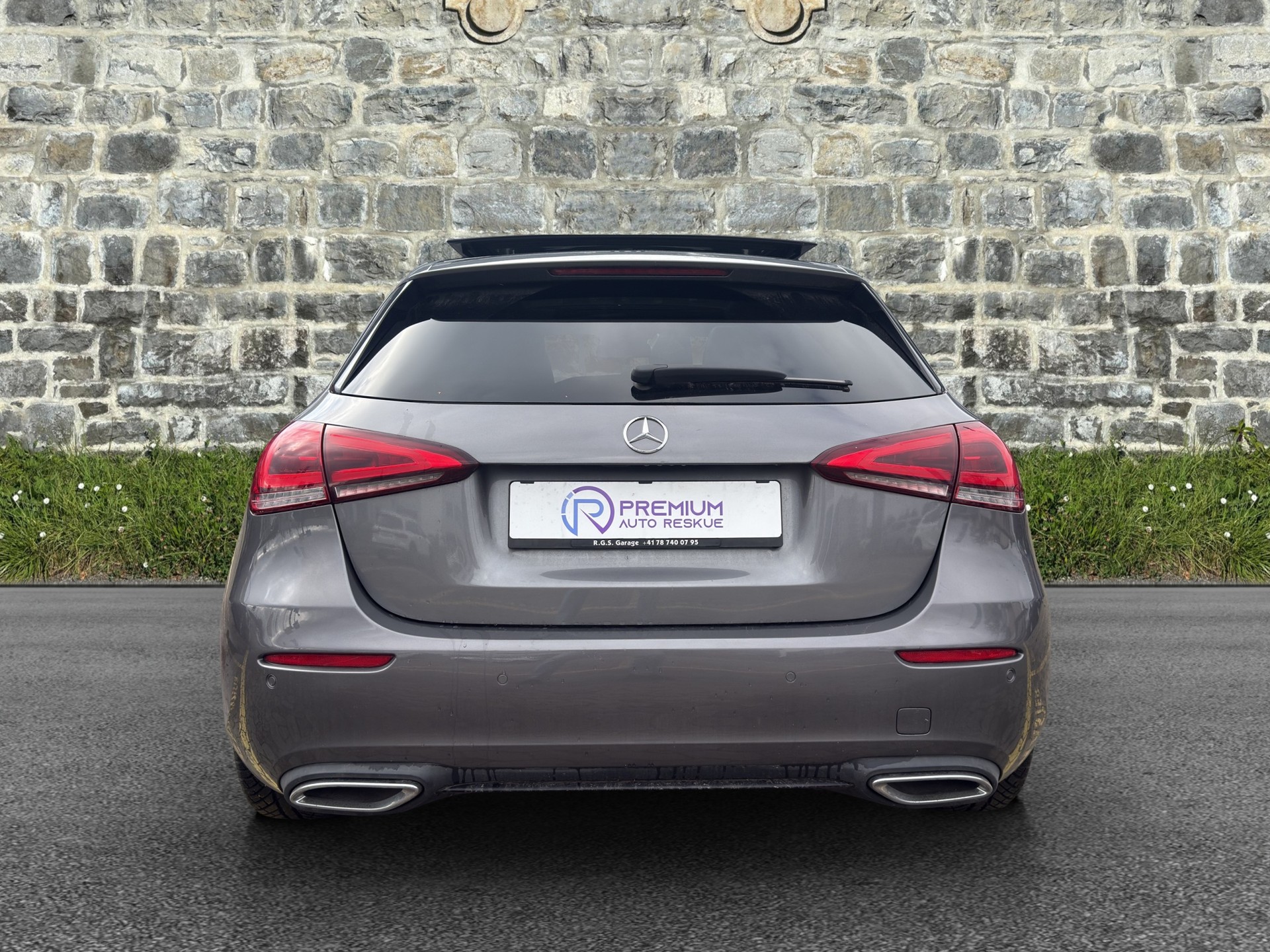 MERCEDES-BENZ A 220 Progressive 7G-DCT-image-4