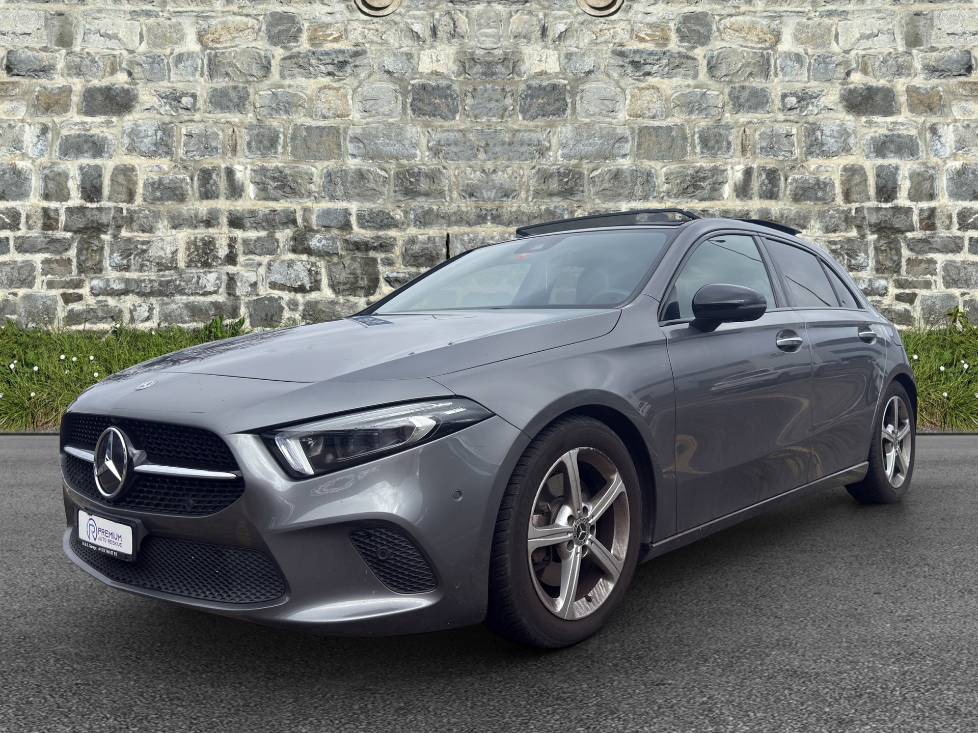 MERCEDES-BENZ A 220 Progressive 7G-DCT-image-0