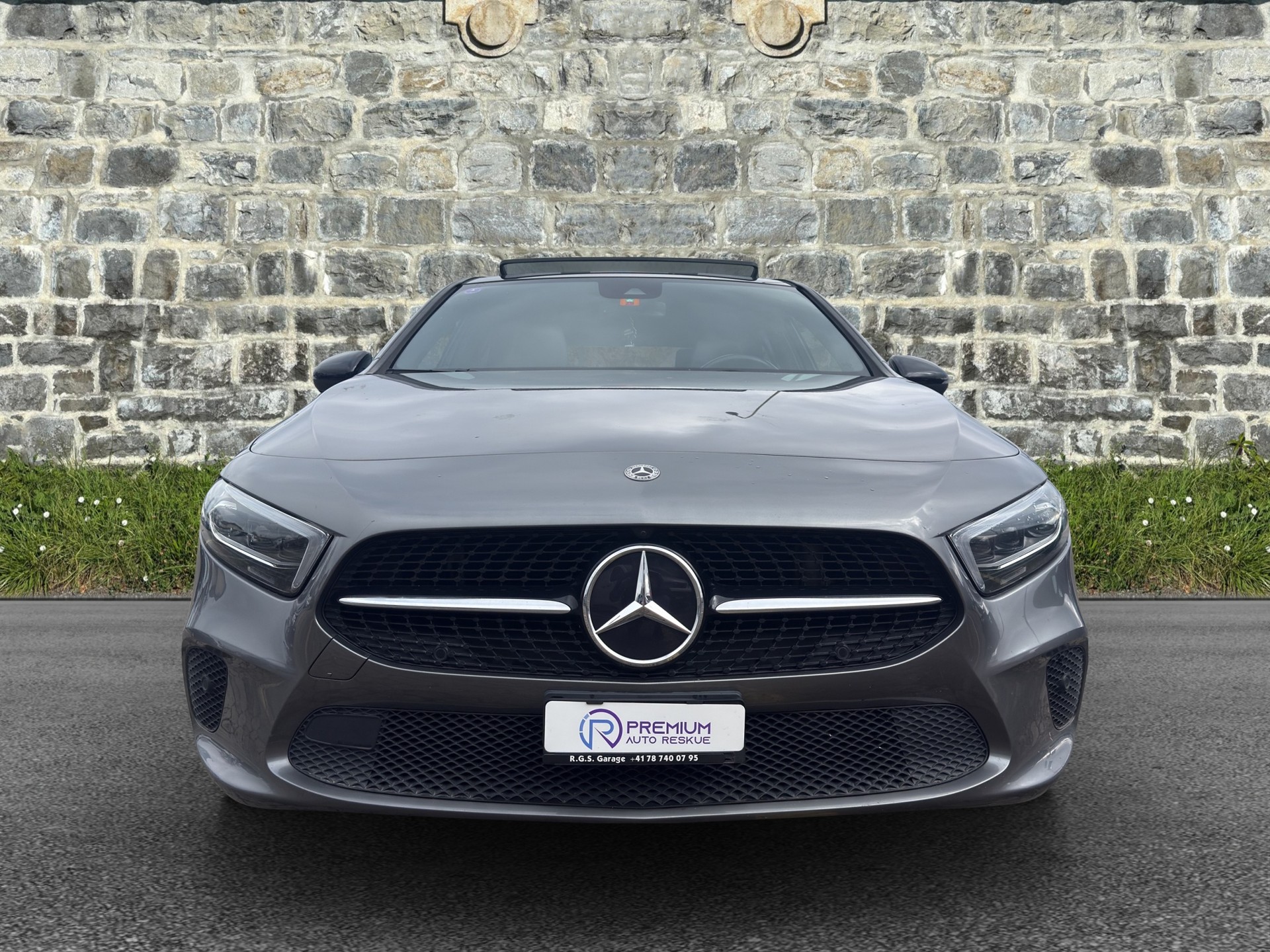 MERCEDES-BENZ A 220 Progressive 7G-DCT-image-1
