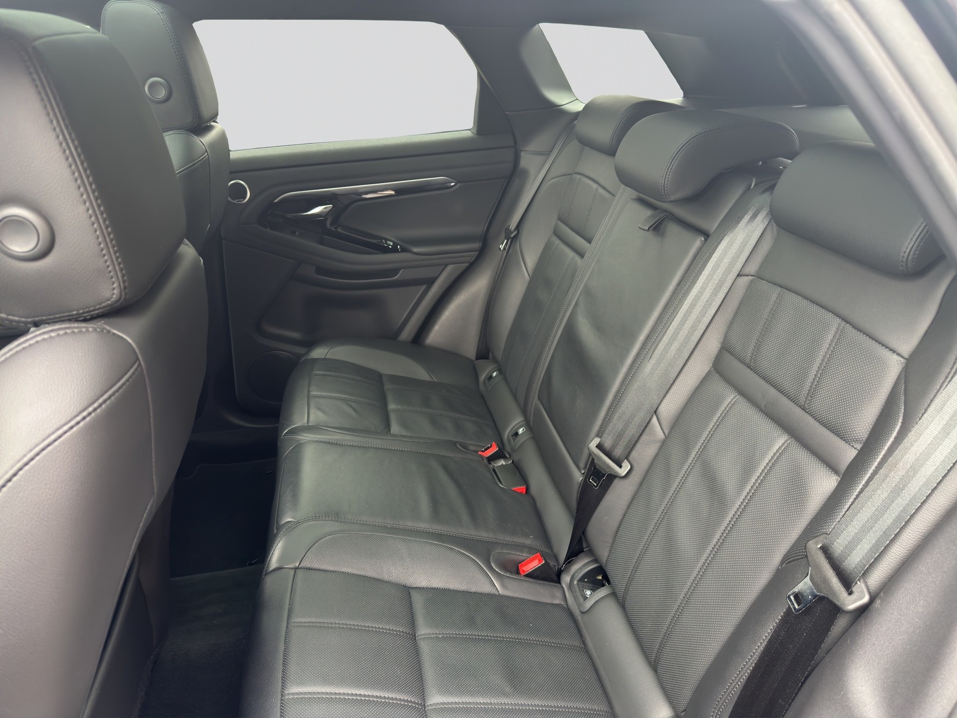 LAND ROVER Range Rover Evoque R-Dynamic P 200 S AT9-image-7