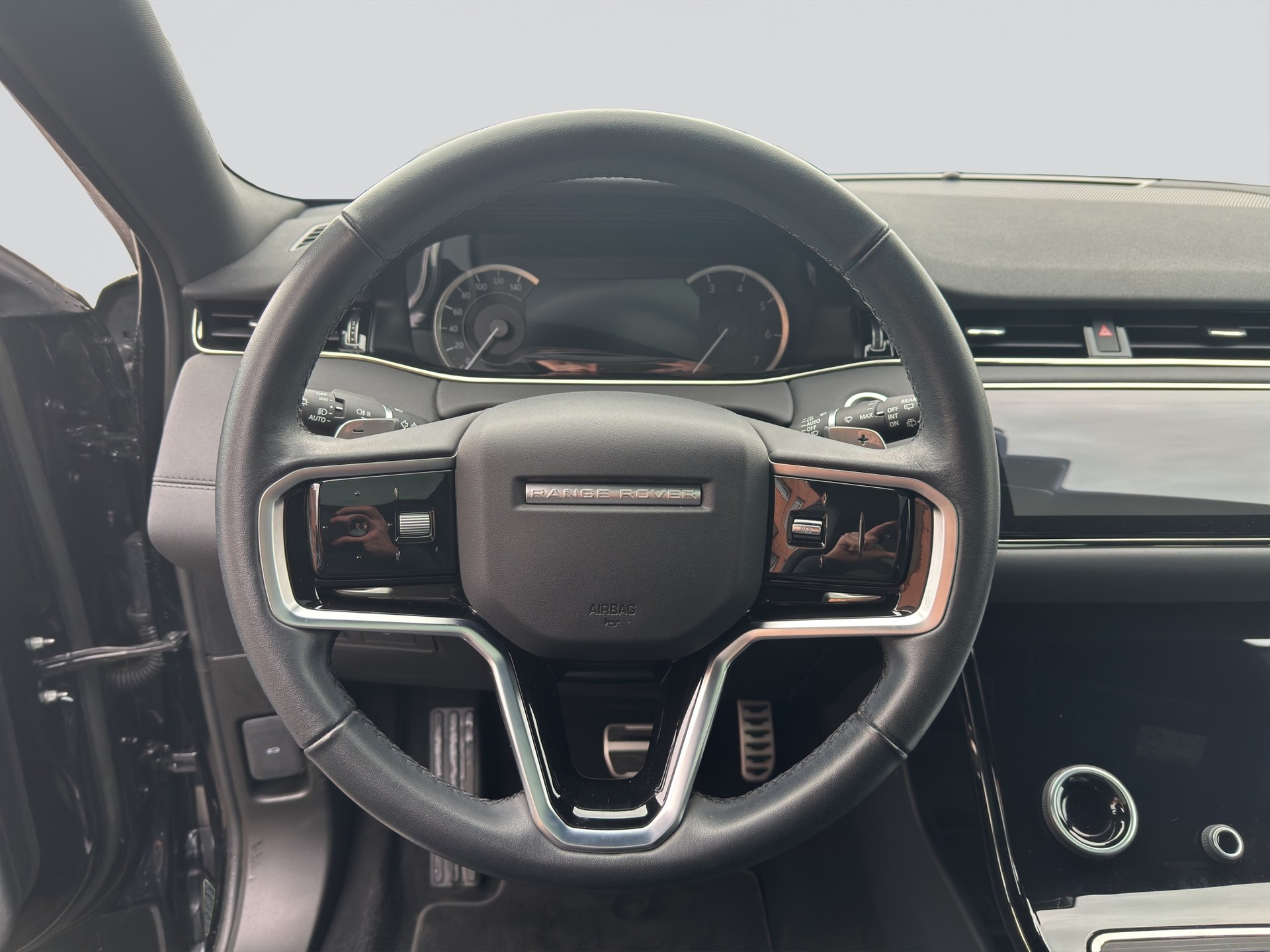 LAND ROVER Range Rover Evoque R-Dynamic P 200 S AT9-image-10