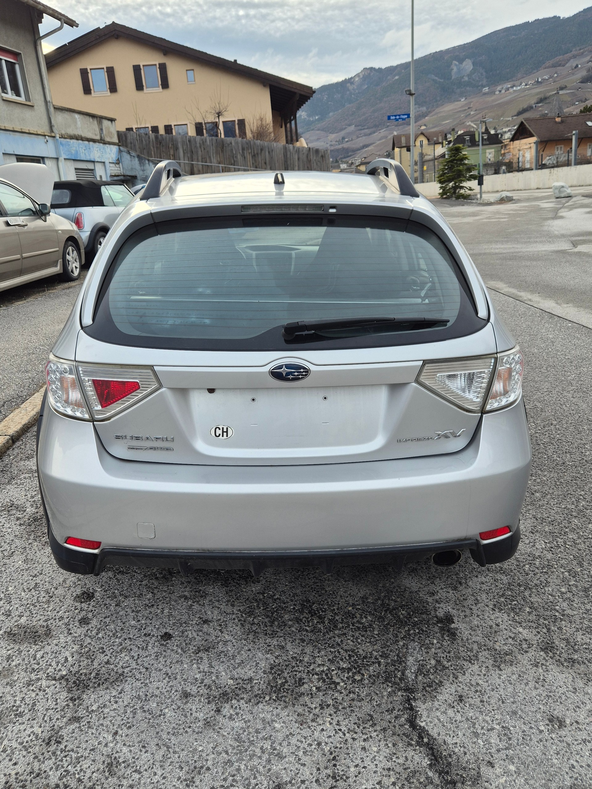 SUBARU Impreza 2.0XV Style-image-4