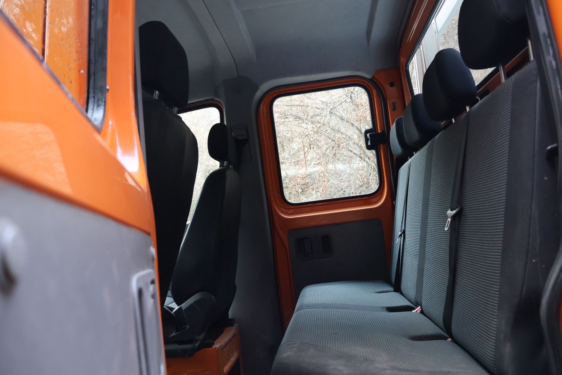 MERCEDES-BENZ Sprinter 319 CDI Standard 4x4 Automat-image-8