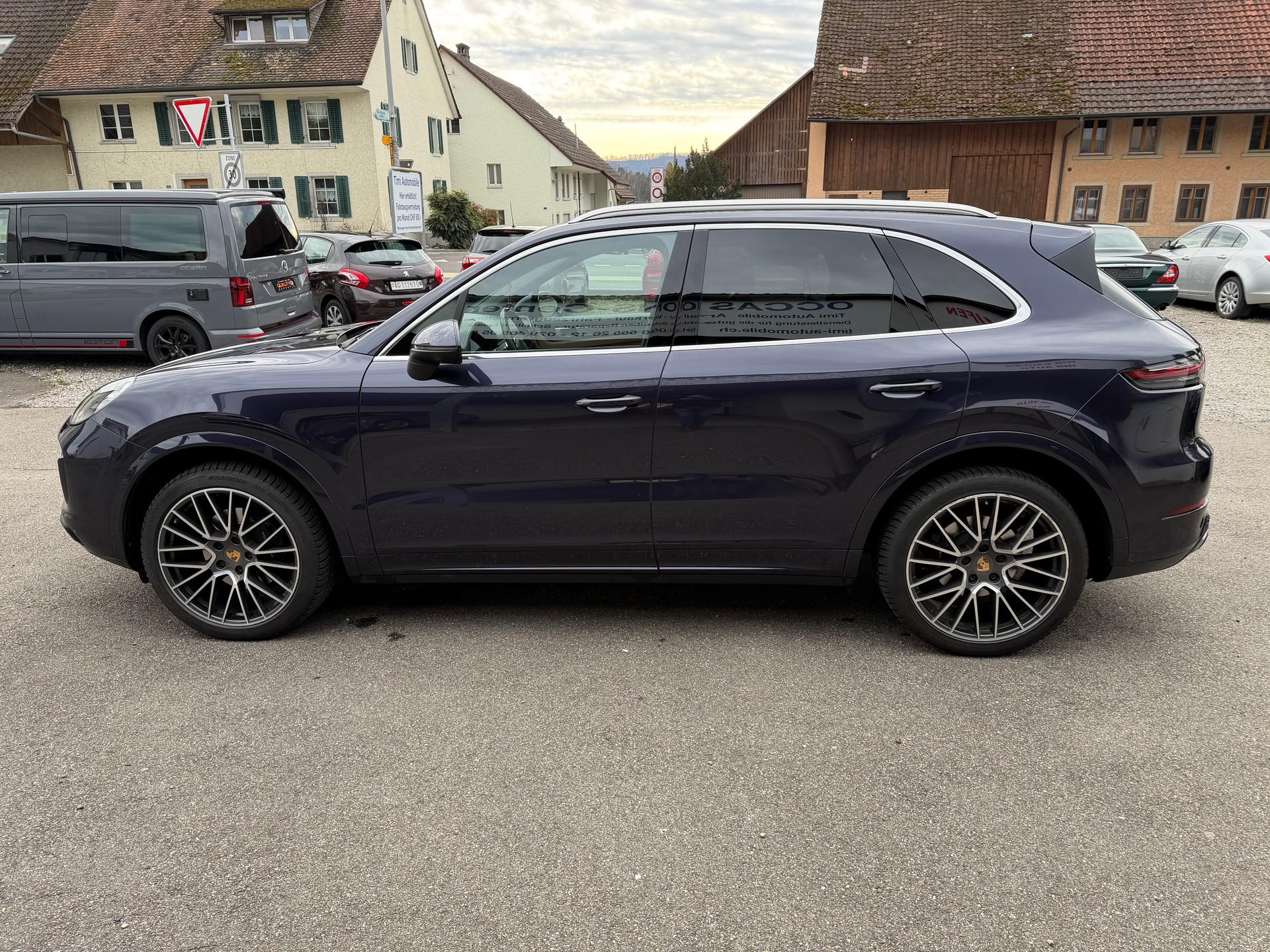 PORSCHE Cayenne-image-6