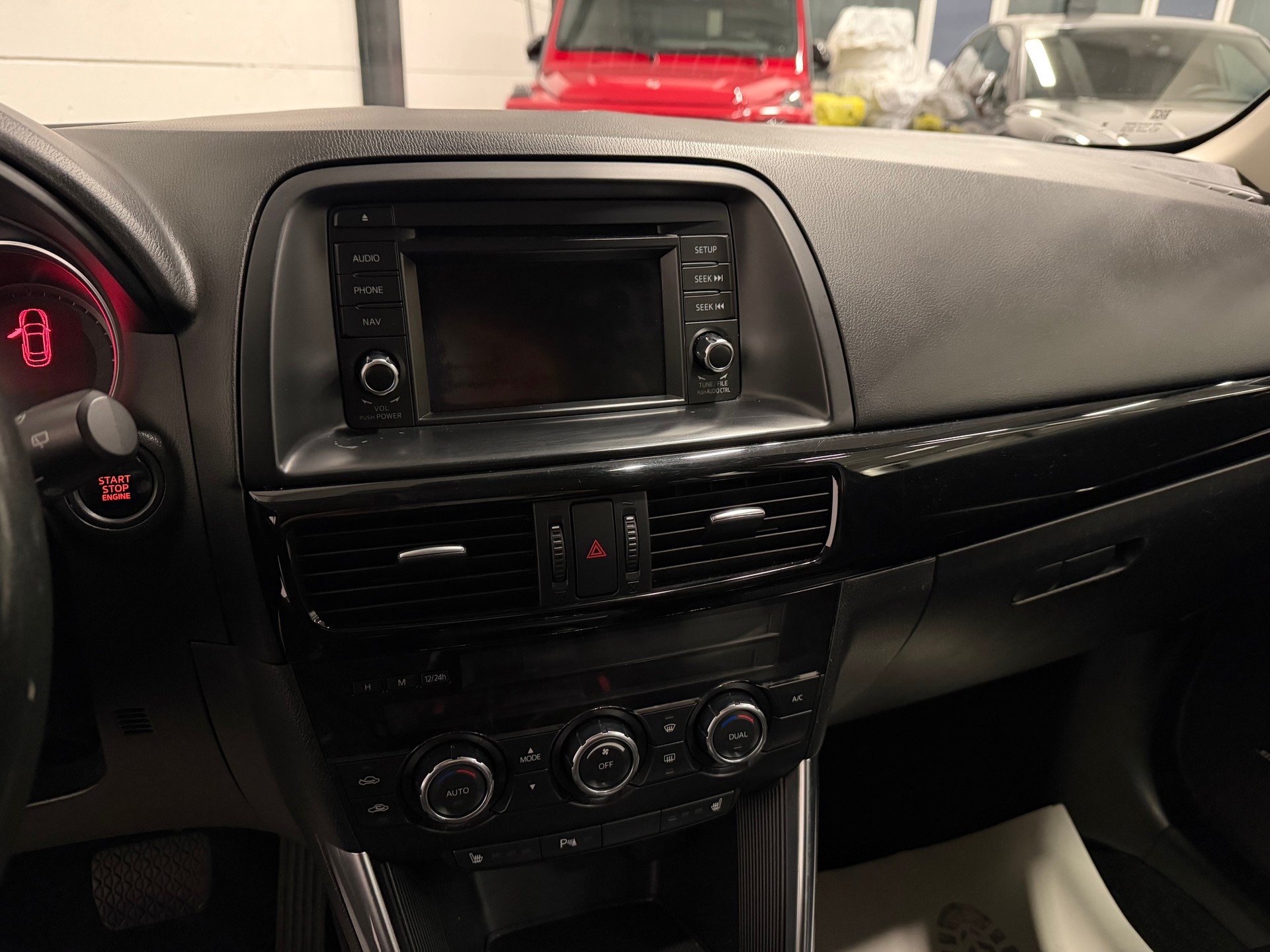 MAZDA CX-5 2.2 D HP Revolution AWD Automatic-image-25
