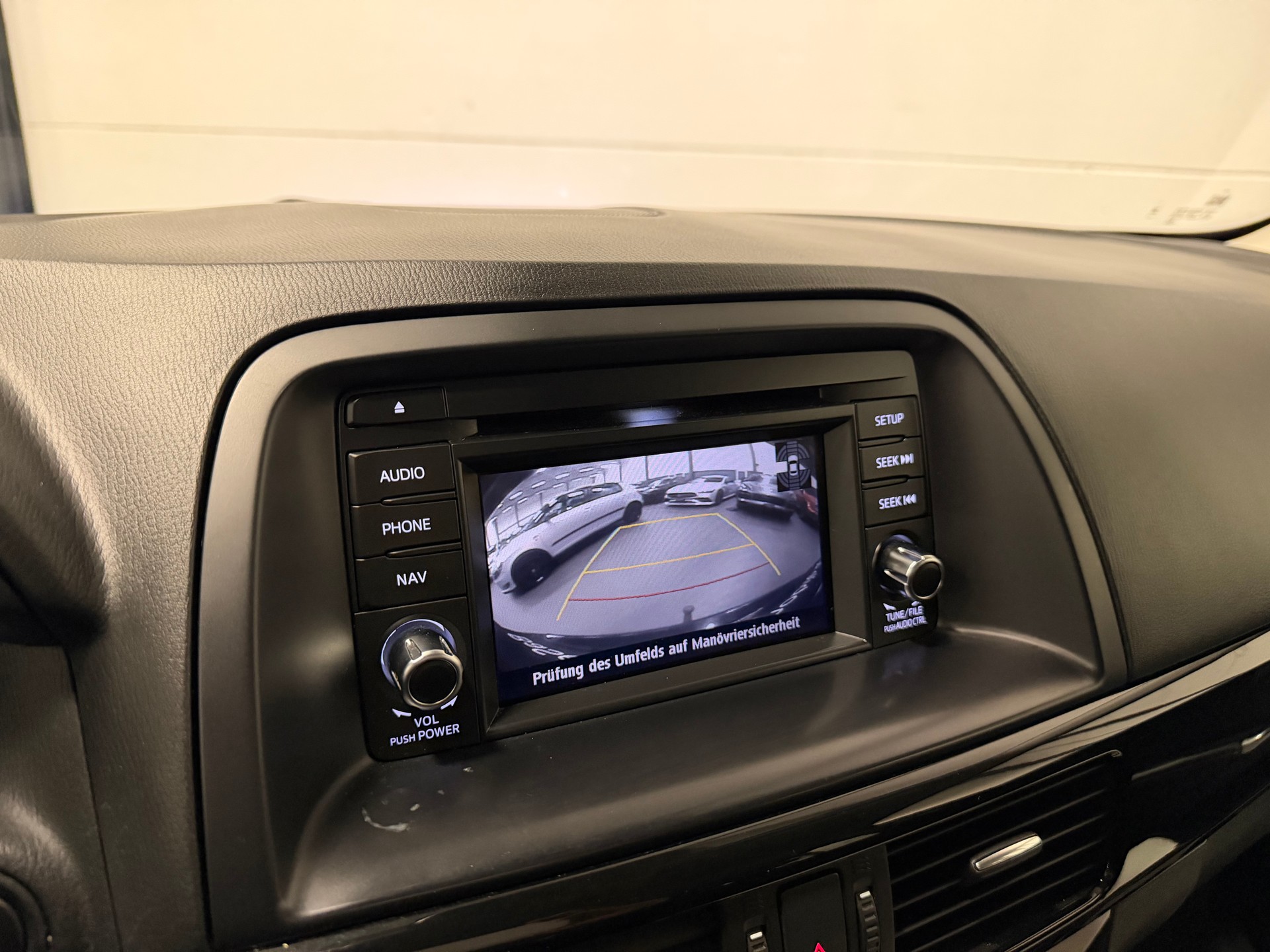 MAZDA CX-5 2.2 D HP Revolution AWD Automatic-image-26