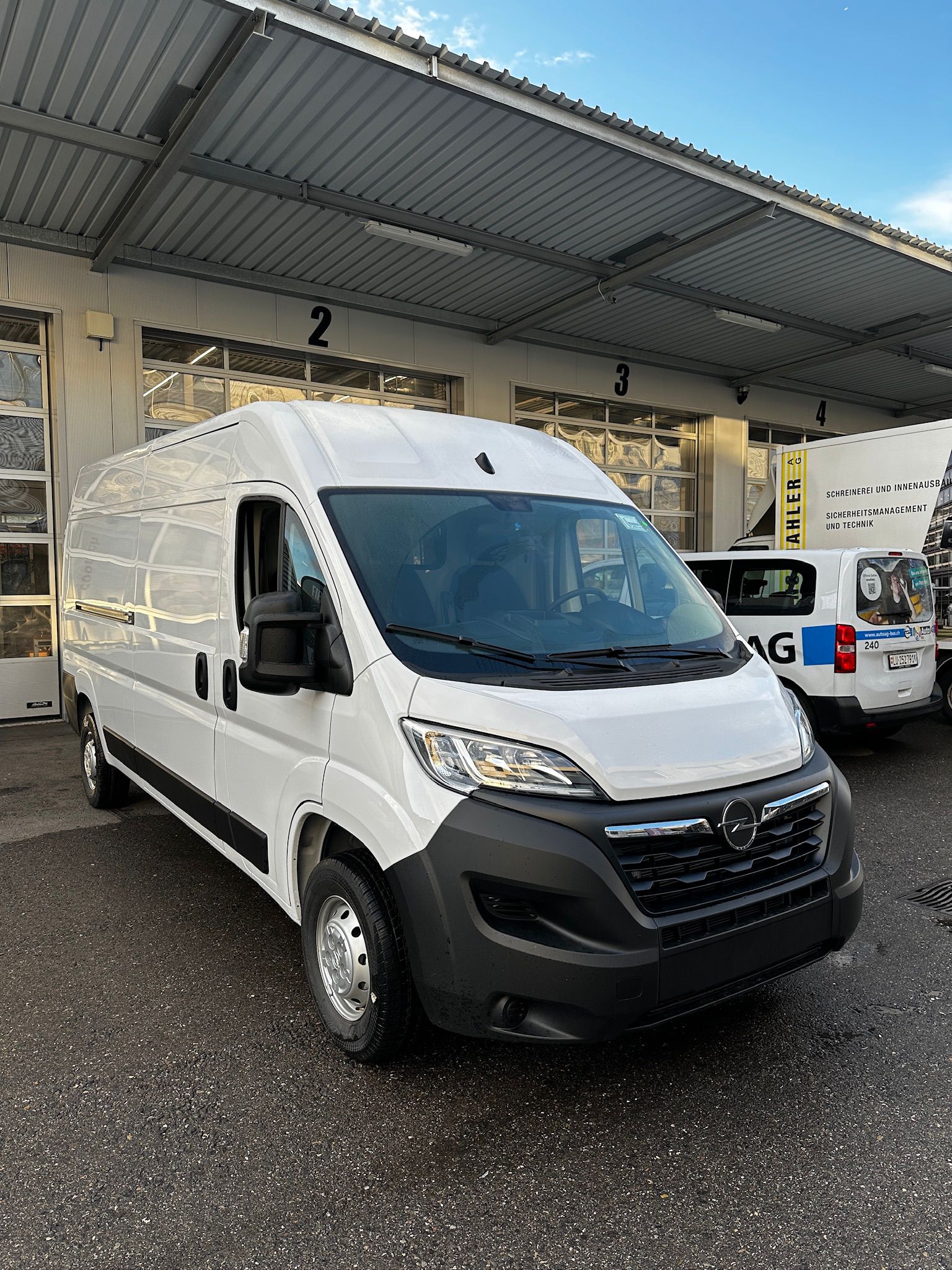 OPEL Movano 2.2 d 3,5t L3H2 Essentia-image-2