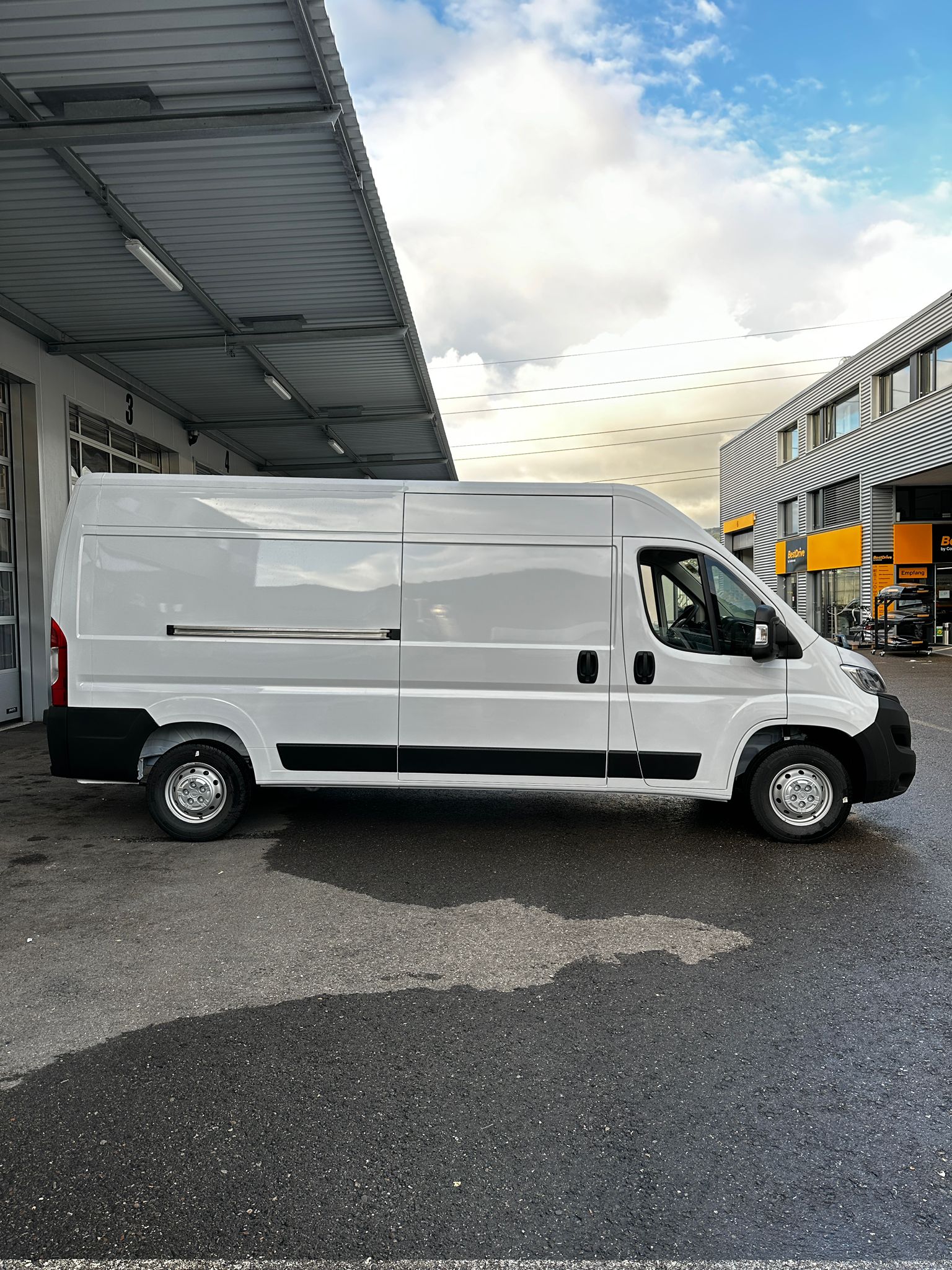 OPEL Movano 2.2 d 3,5t L3H2 Essentia-image-3