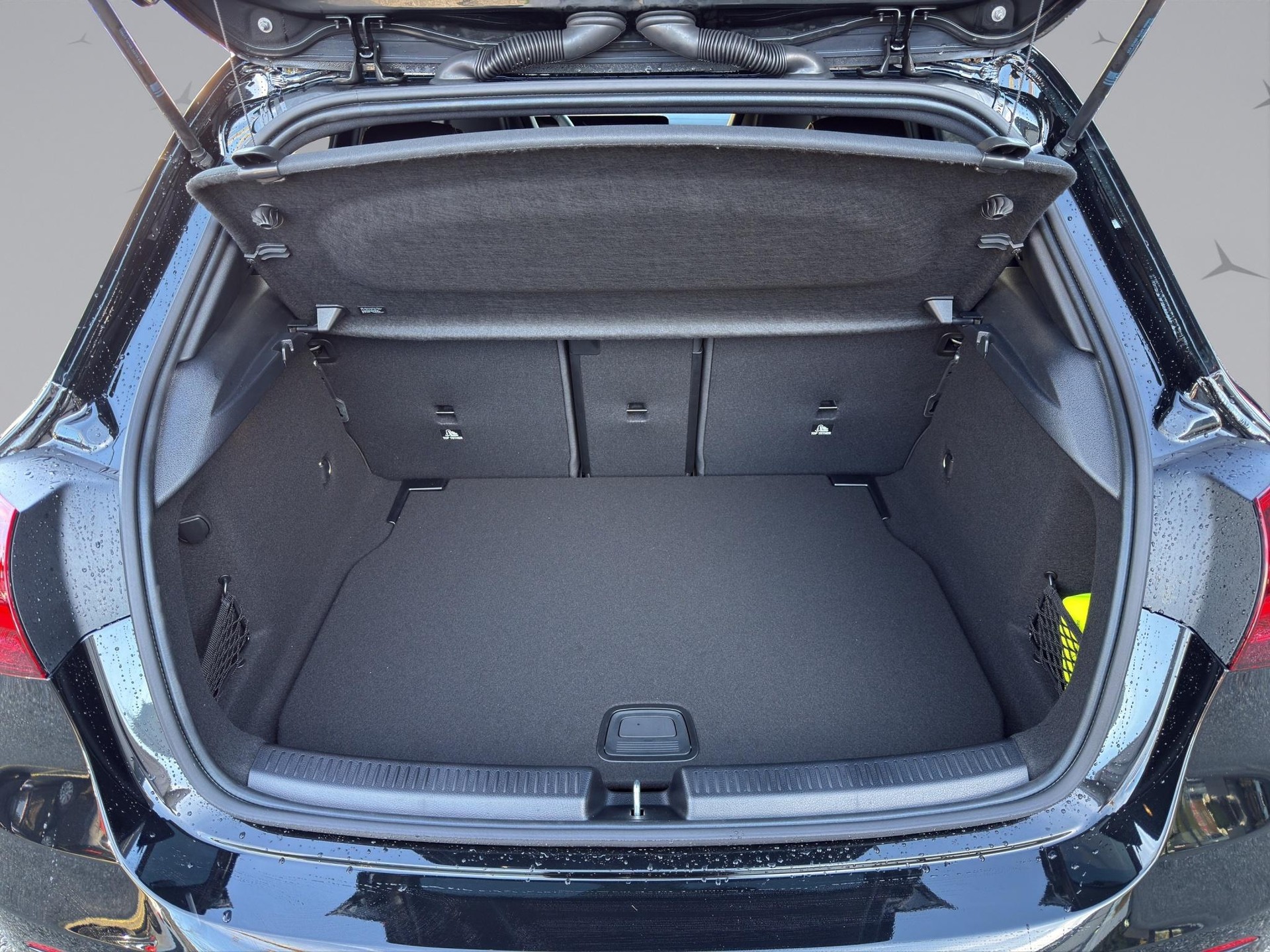 MERCEDES-BENZ A 45 S AMG 4matic+-image-18