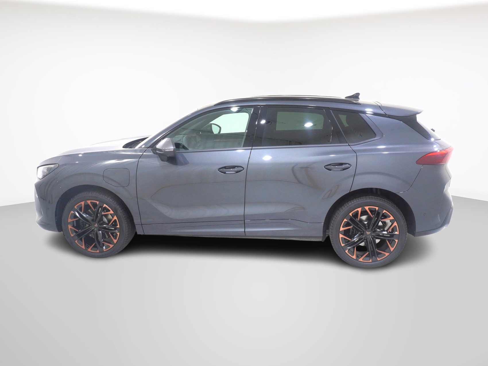 CUPRA Terramar 1.5 e-Plug-in-HYBRID VZ DSG-image-1