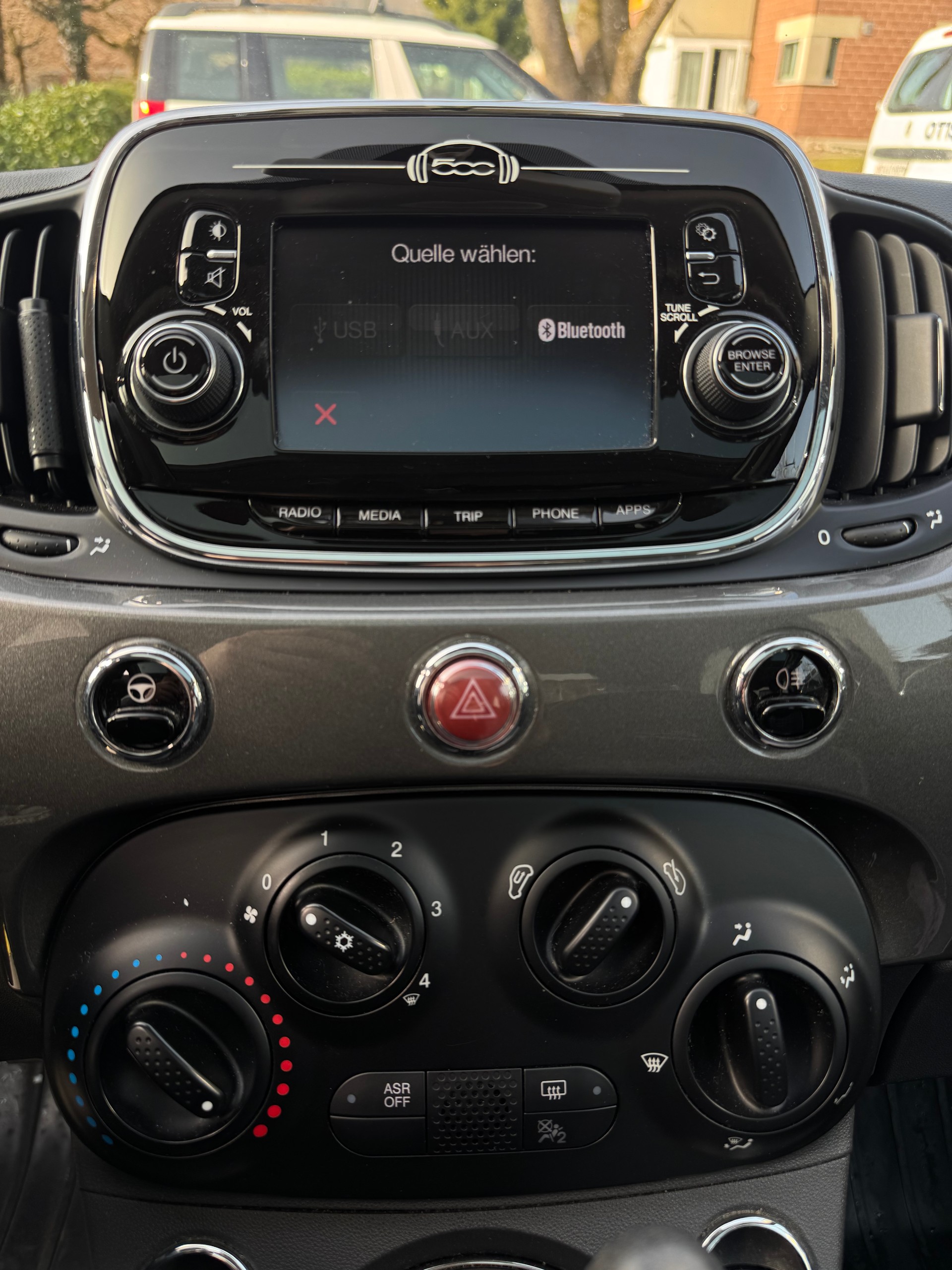 FIAT 500 1.2 Lounge Dualogic-image-9