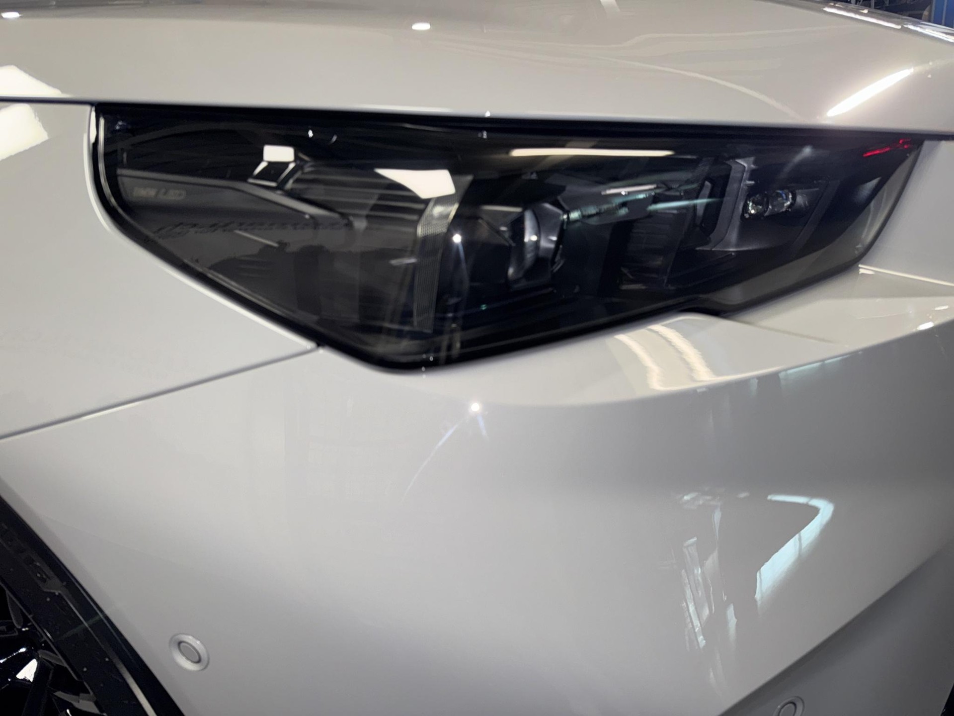 BMW M5 xDrive Touring-image-6