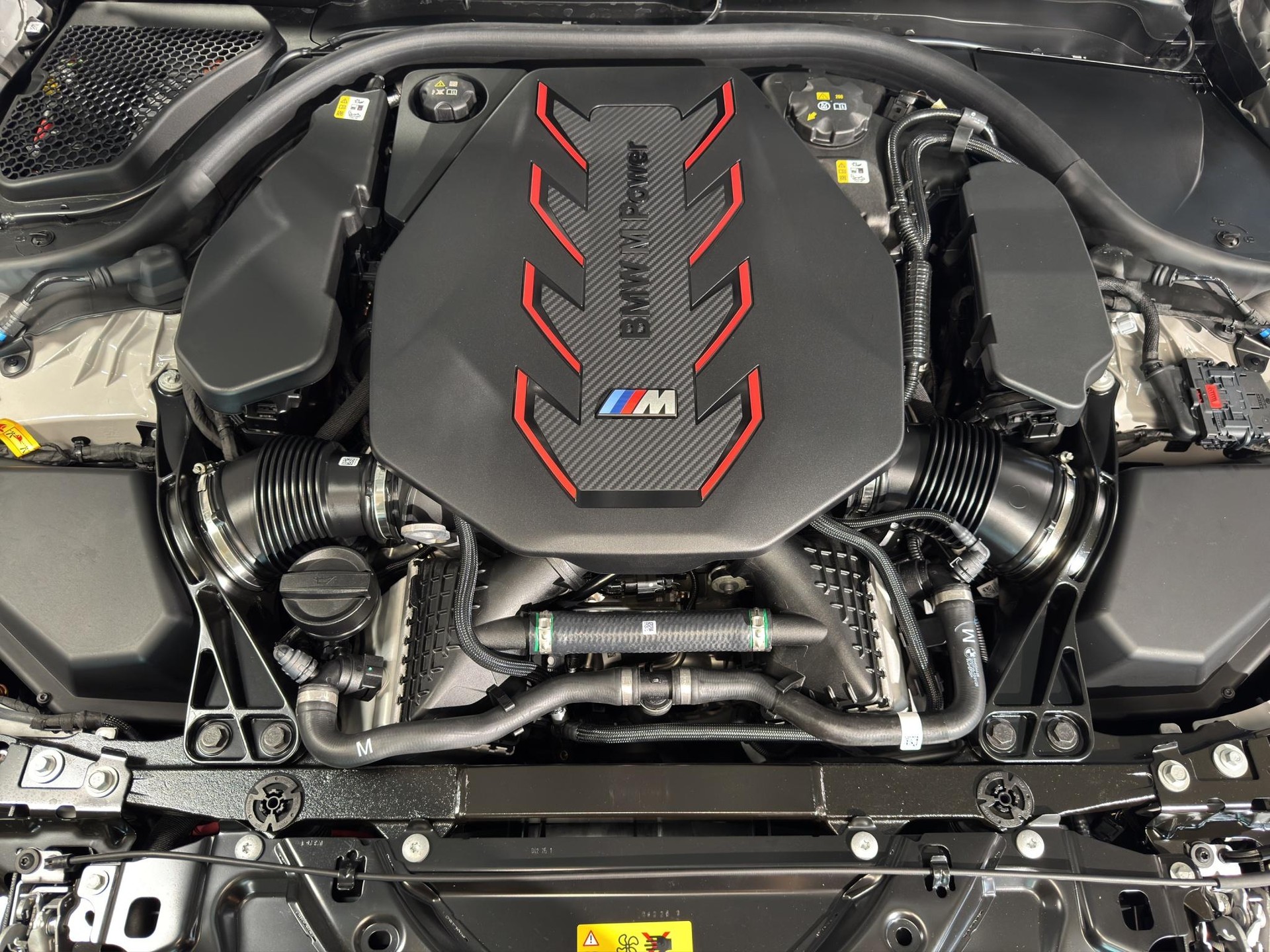 BMW M5 xDrive Touring-image-21