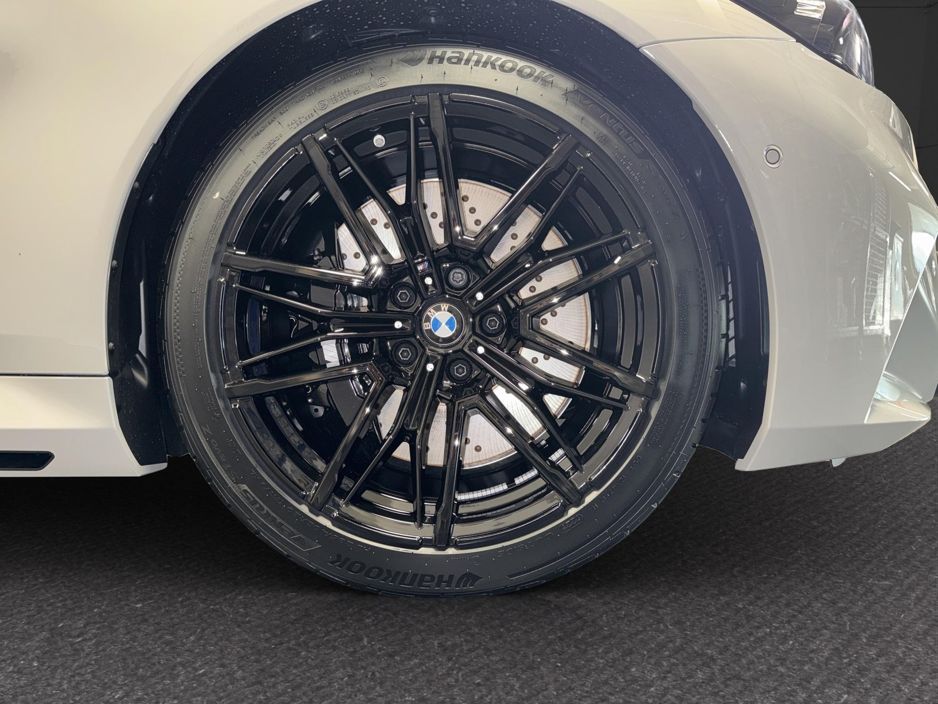 BMW M5 xDrive Touring-image-14