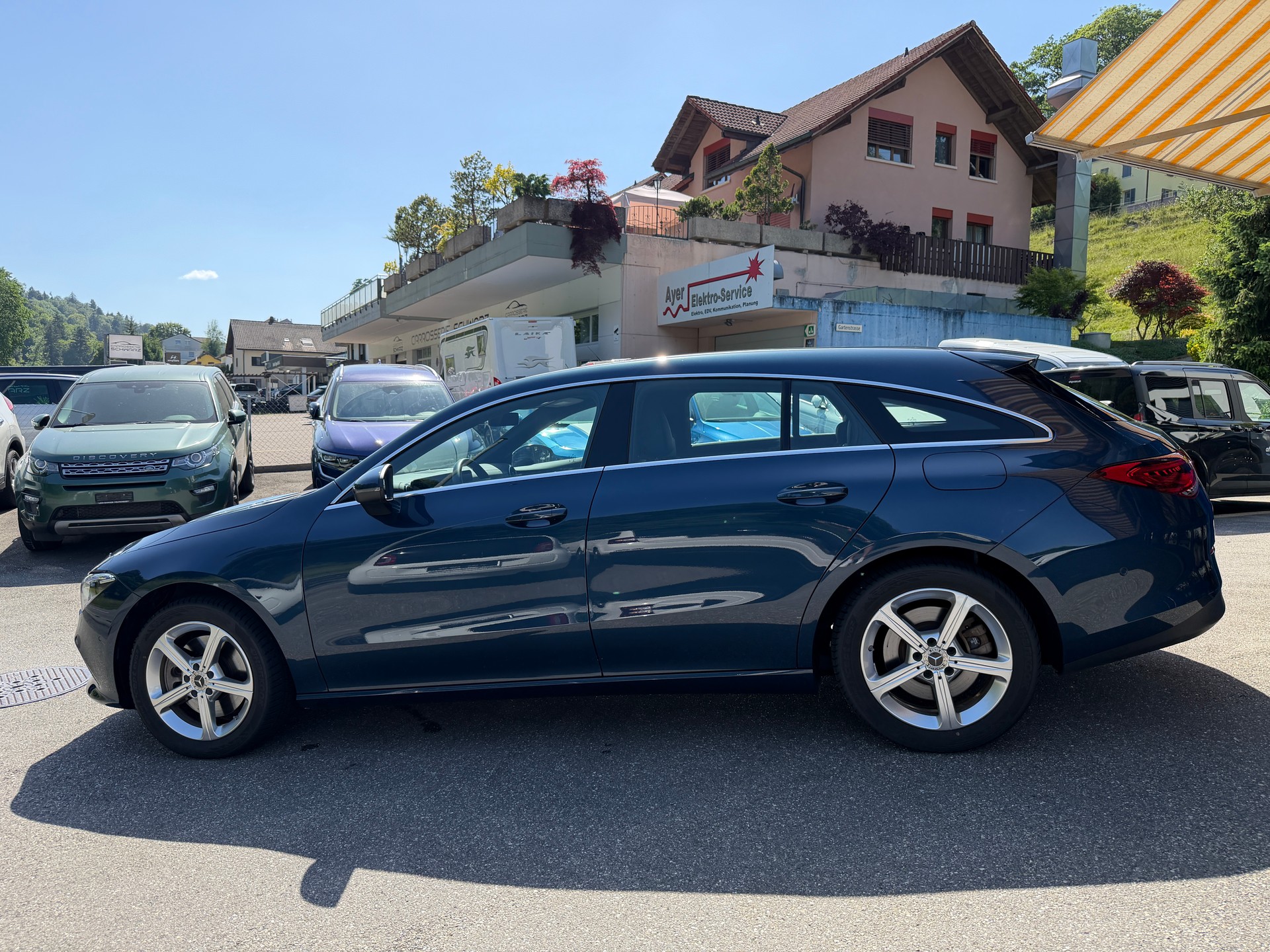 MERCEDES-BENZ CLA Shooting Brake 250 e 8G-DCT Style-image-5