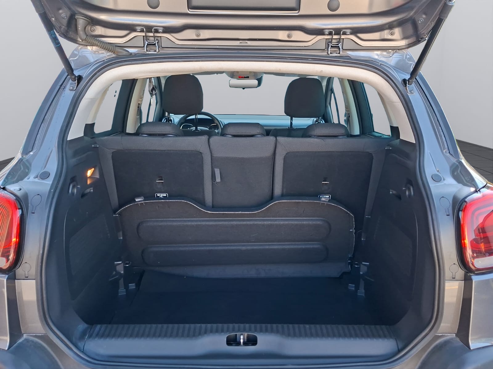 CITROEN C3 Aircross 1.5 BlueHD Shine EAT-image-5