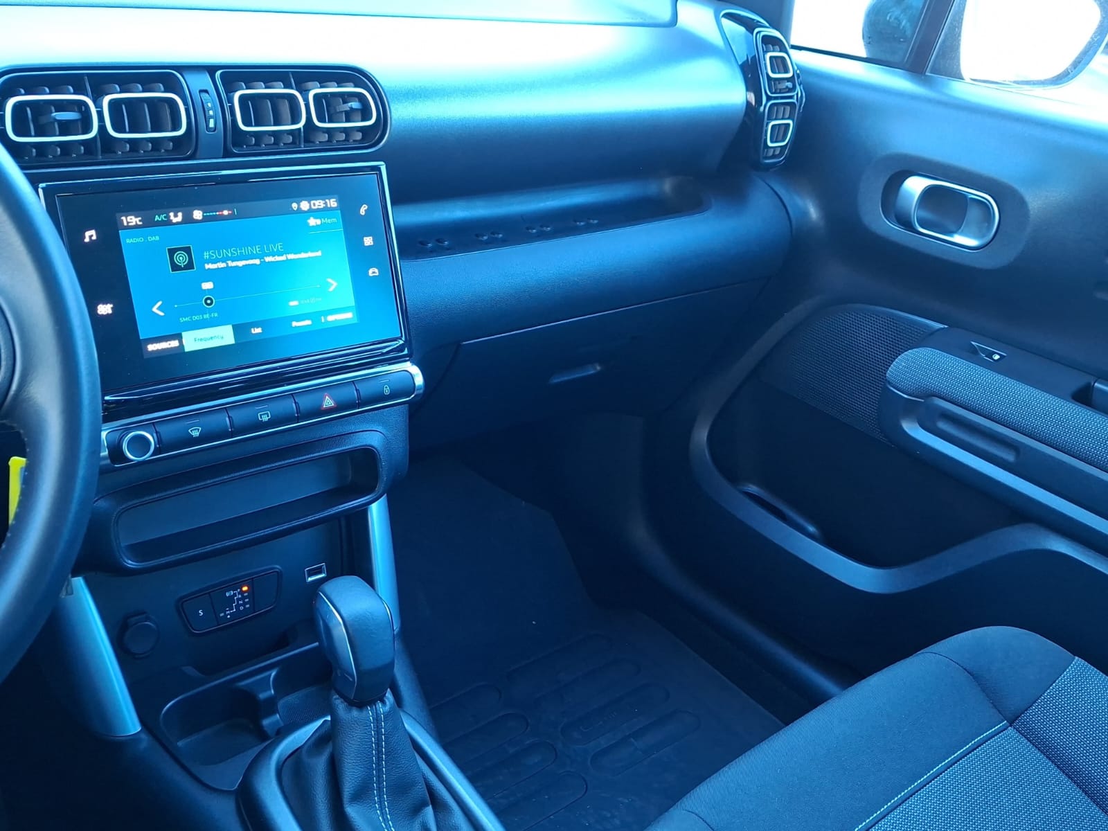 CITROEN C3 Aircross 1.5 BlueHD Shine EAT-image-13